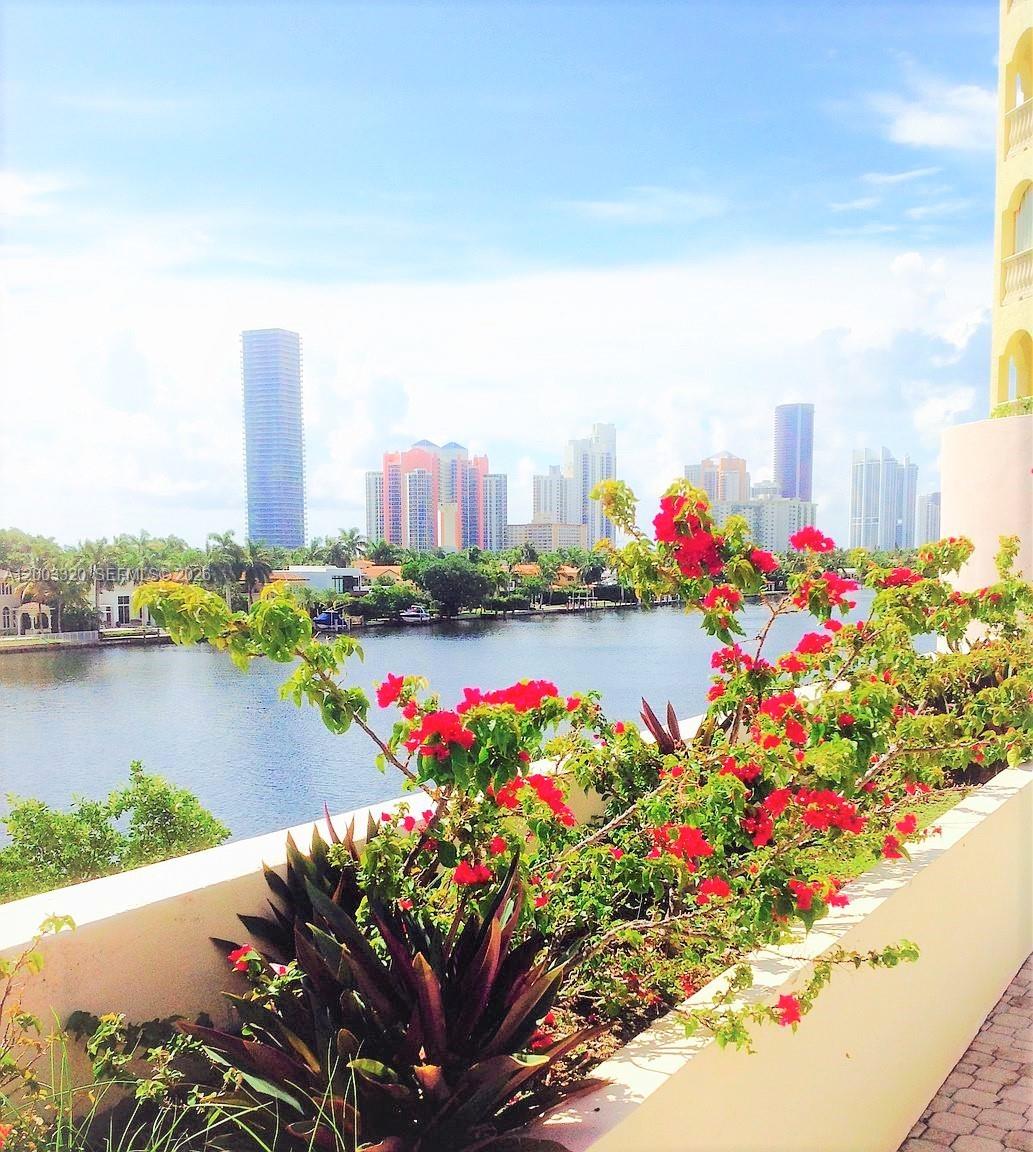 Photo of 20185 Country Club Dr  #2505, Aventura, Florida, 33180 - 