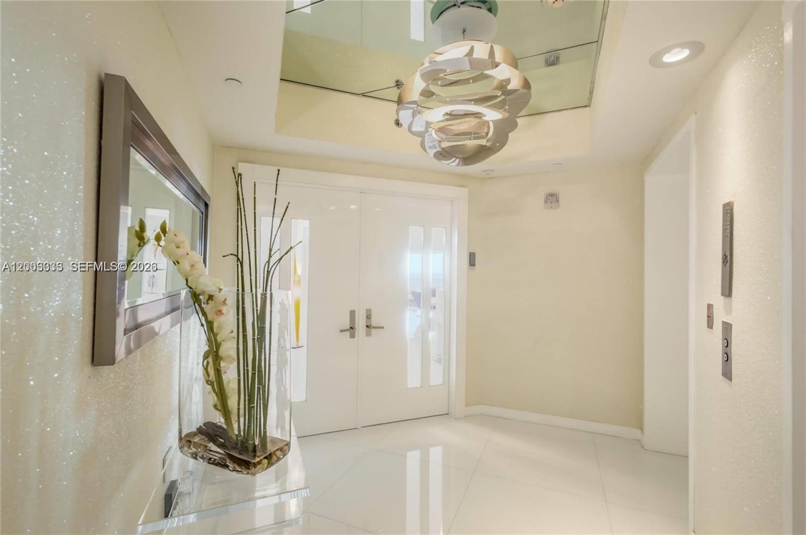 Photo of 2711 Ocean Dr  #2304, Hollywood, Florida, 33019 - 