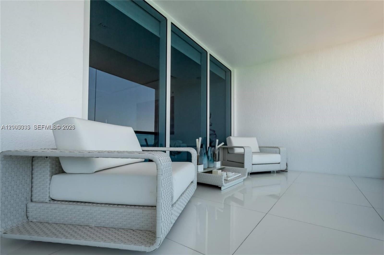 Photo of 2711 Ocean Dr  #2304, Hollywood, Florida, 33019 - 