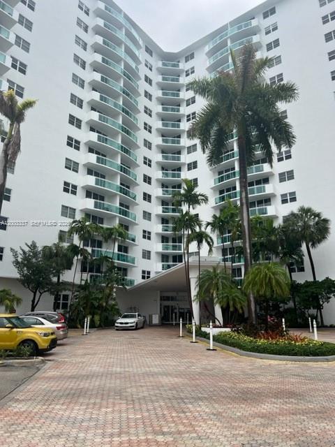 Photo of 3001 Ocean Dr  #1437, Hollywood, Florida, 33019 - 