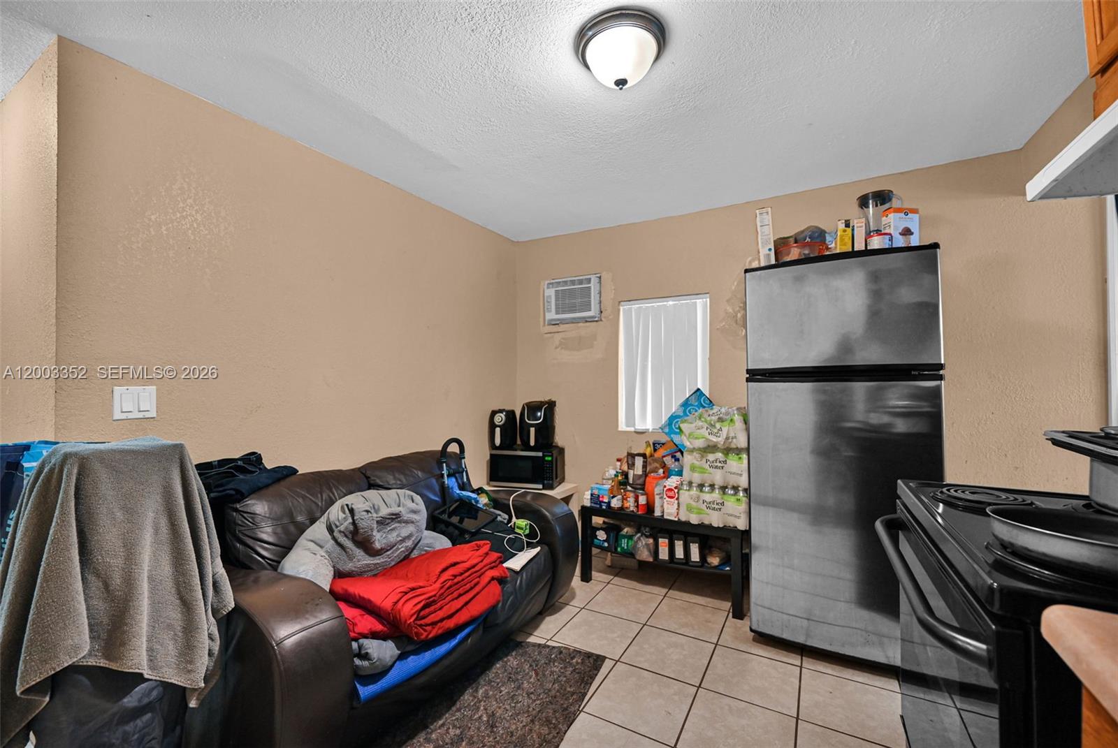  /  1056 sq. ft. $ 2026-04-17 0 Photo