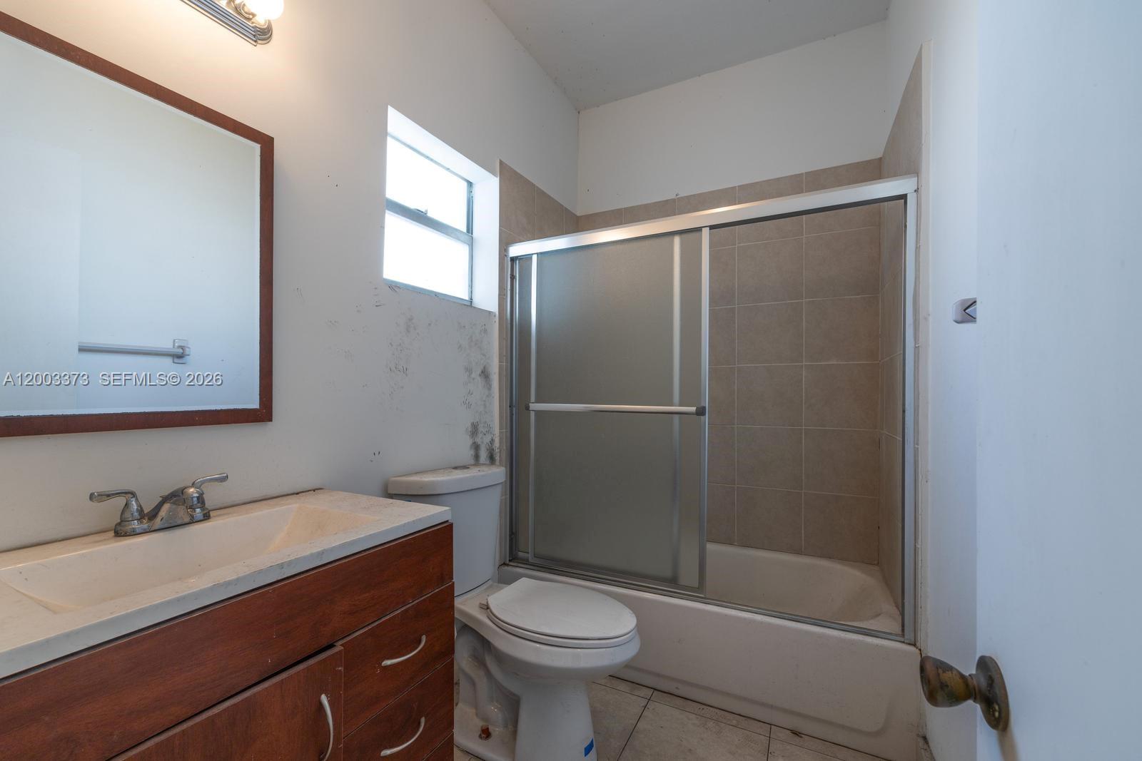   /  1945 sq. ft. $ 2026-04-17 0 Photo