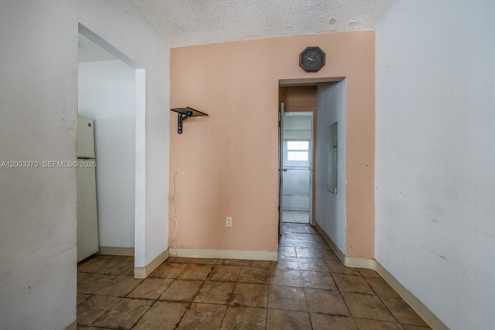   /  1945 sq. ft. $ 2026-04-17 0 Photo