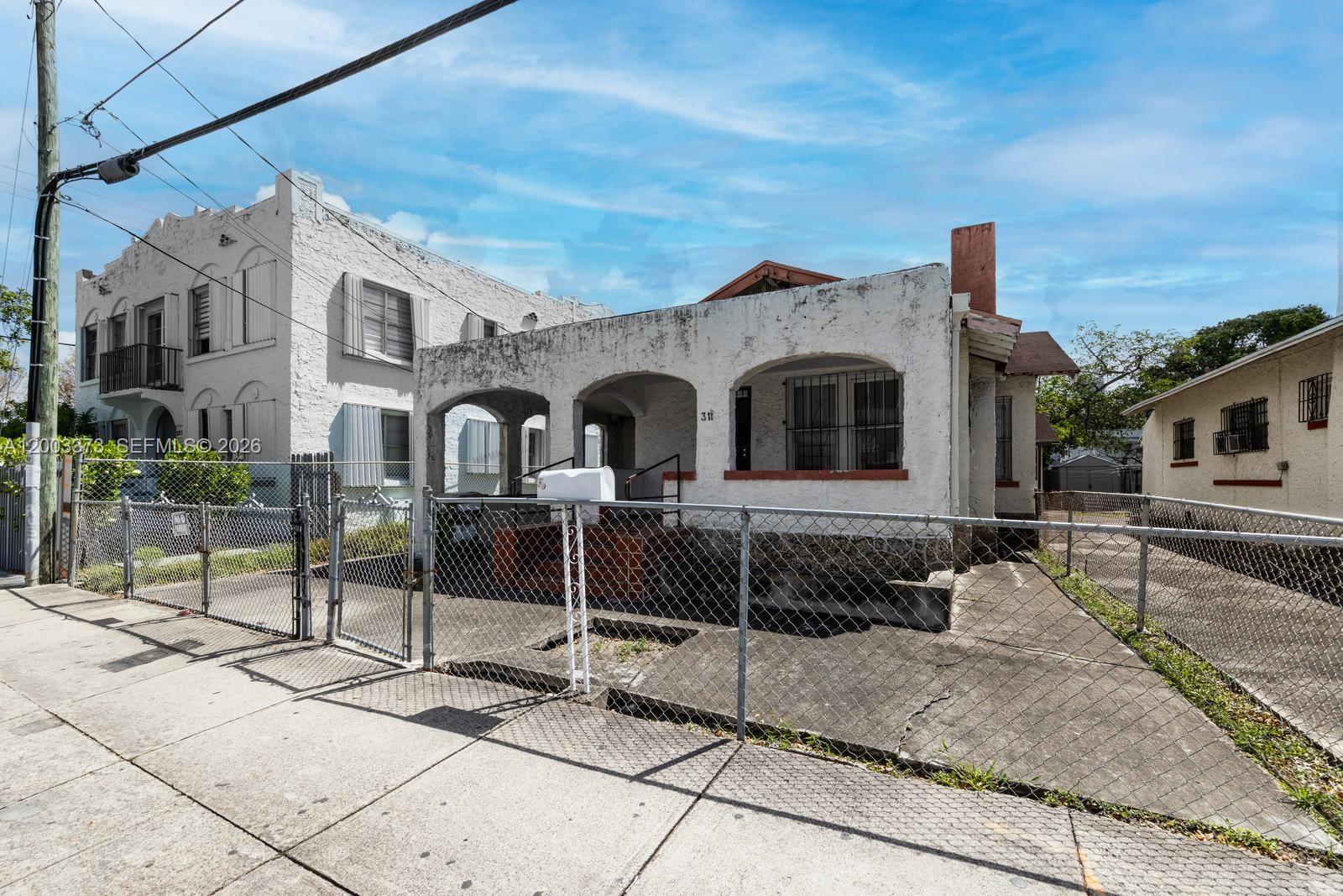   /  1945 sq. ft. $ 2026-04-17 0 Photo
