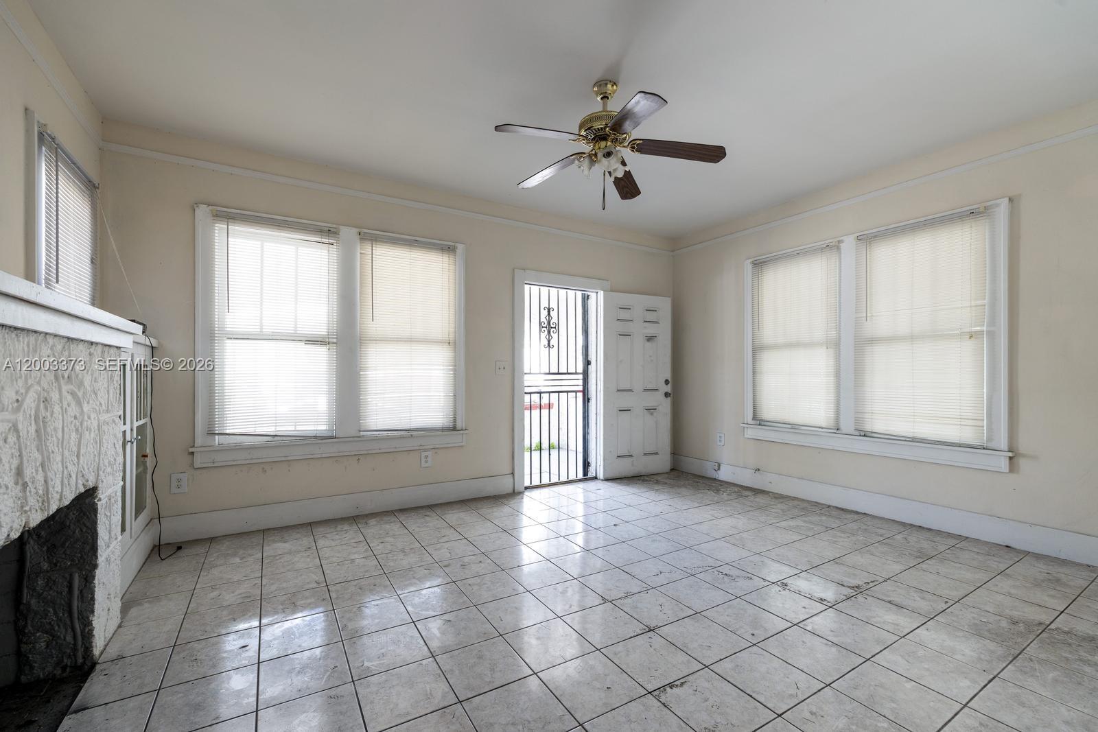   /  1945 sq. ft. $ 2026-04-17 0 Photo