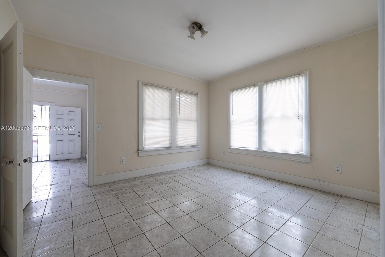   /  1945 sq. ft. $ 2026-04-17 0 Photo