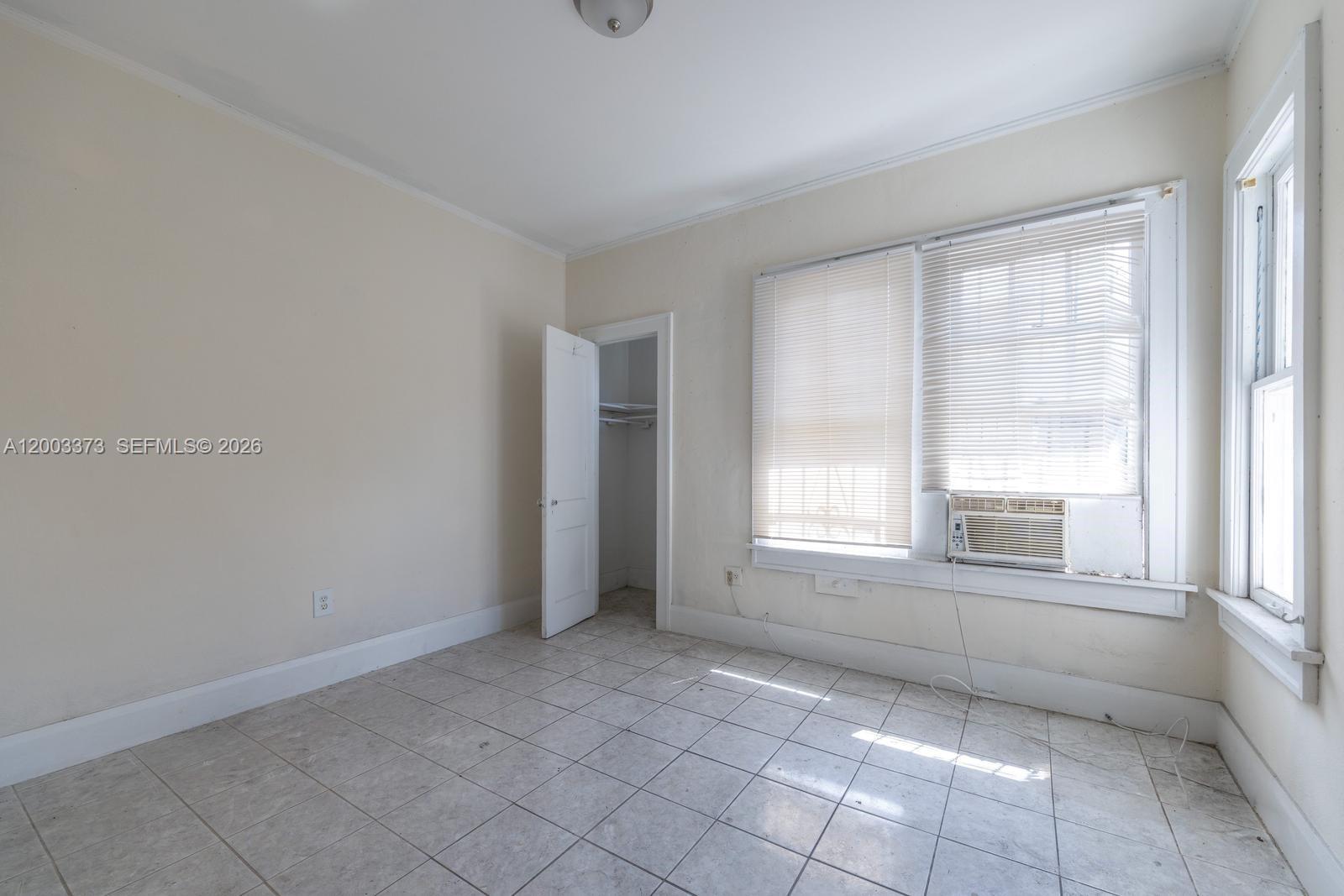   /  1945 sq. ft. $ 2026-04-17 0 Photo