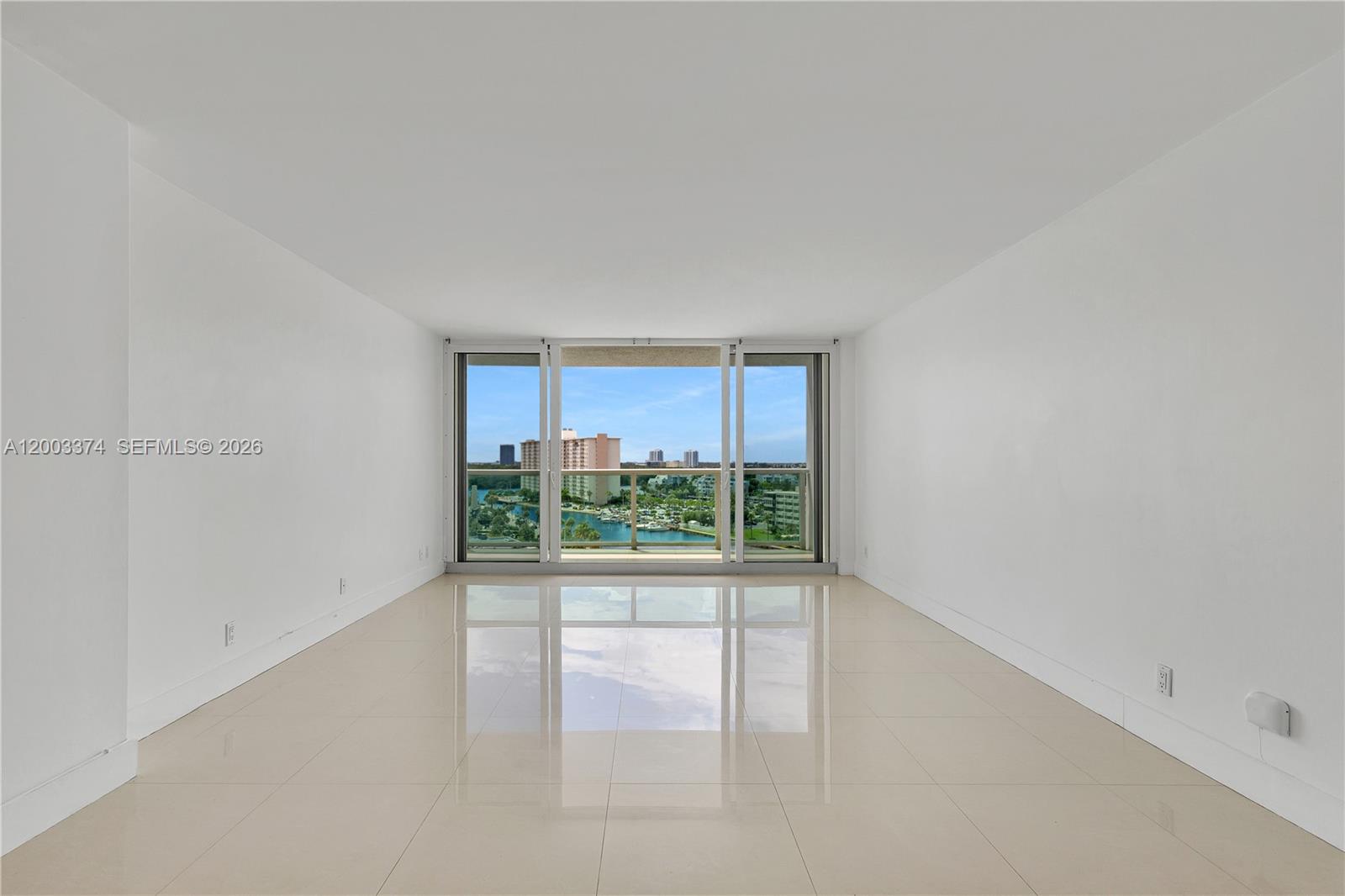 1002 1 / 2 991 sq. ft. $ 2026-04-17 0 Photo