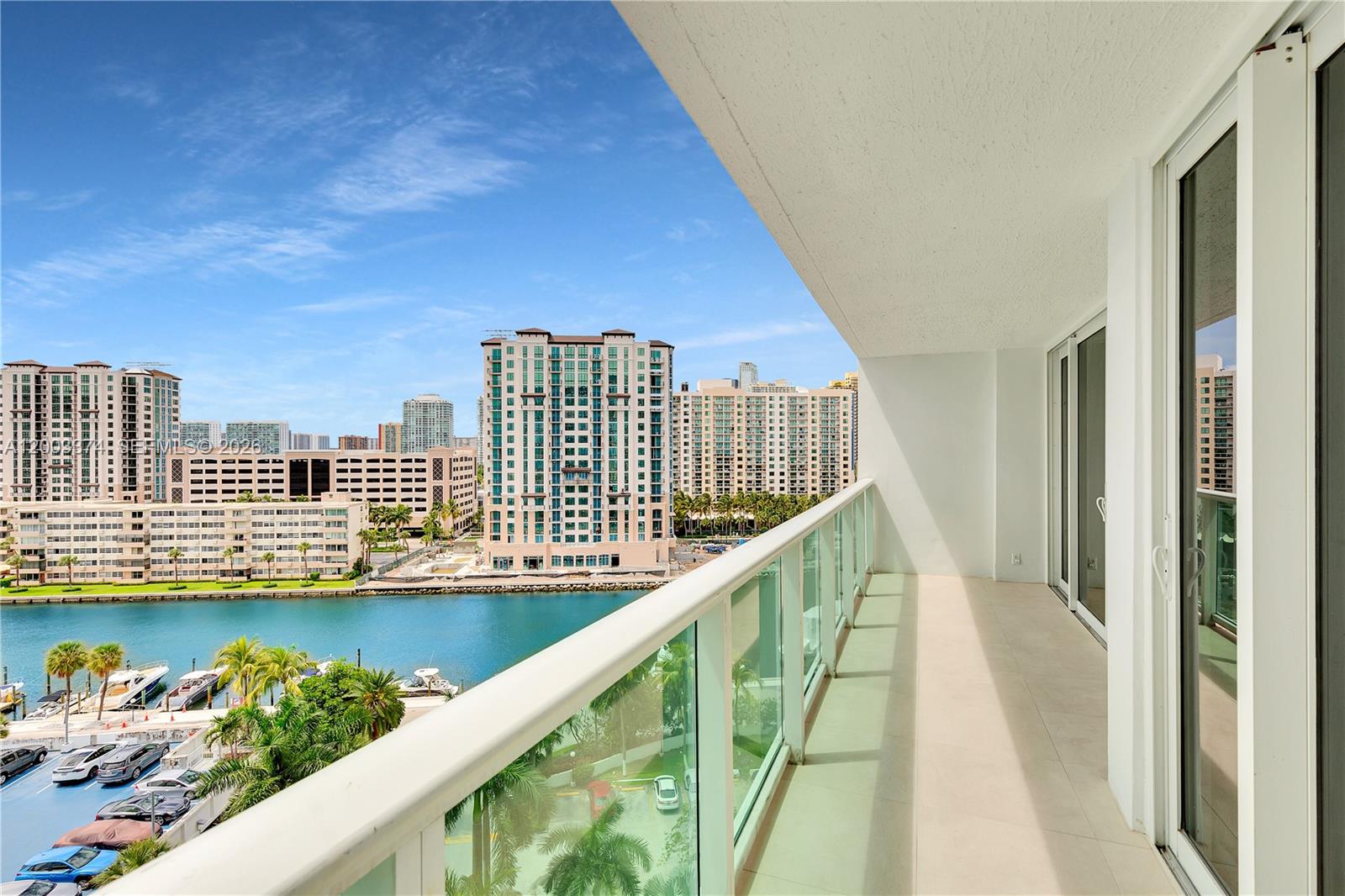 1002 1 / 2 991 sq. ft. $ 2026-04-17 0 Photo