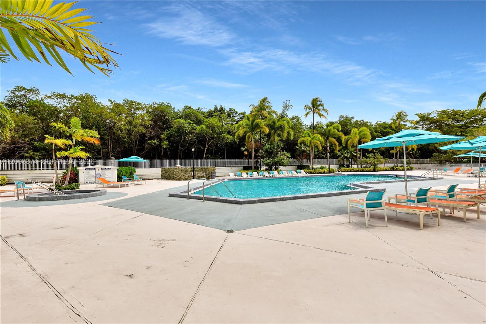 1002 1 / 2 991 sq. ft. $ 2026-04-17 0 Photo