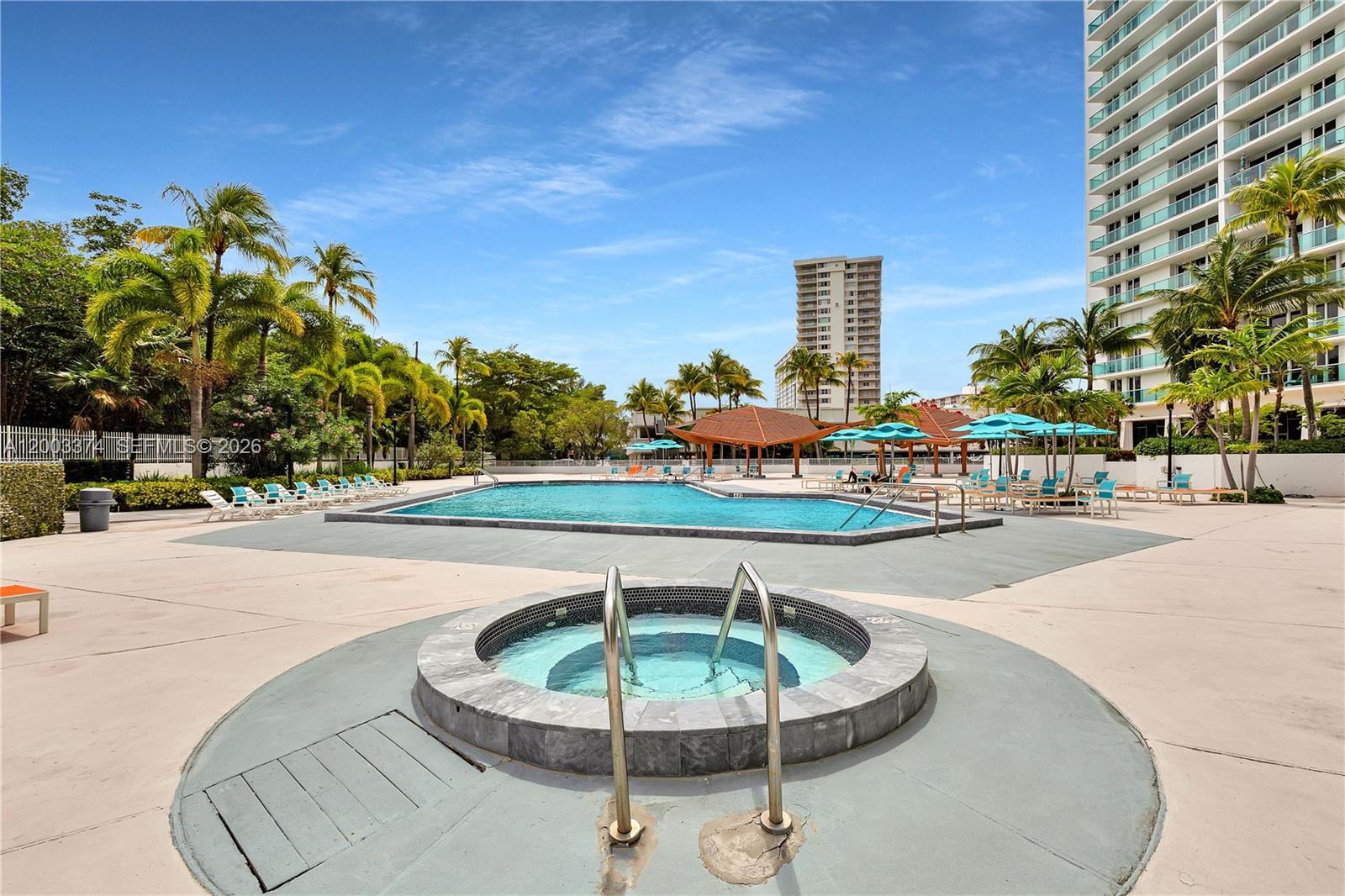 1002 1 / 2 991 sq. ft. $ 2026-04-17 0 Photo