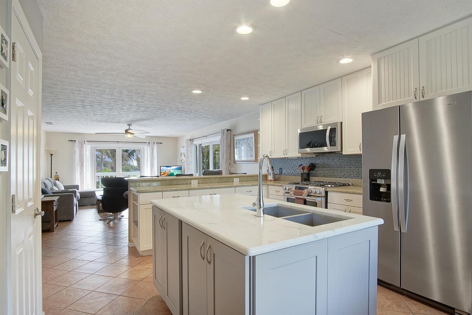   / 0 1590 sq. ft. $ 2026-06-14 0 foto