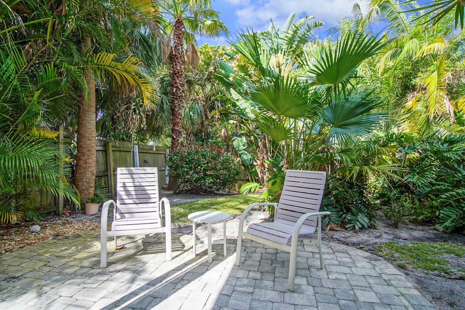   / 0 1590 sq. ft. $ 2026-06-14 0 foto