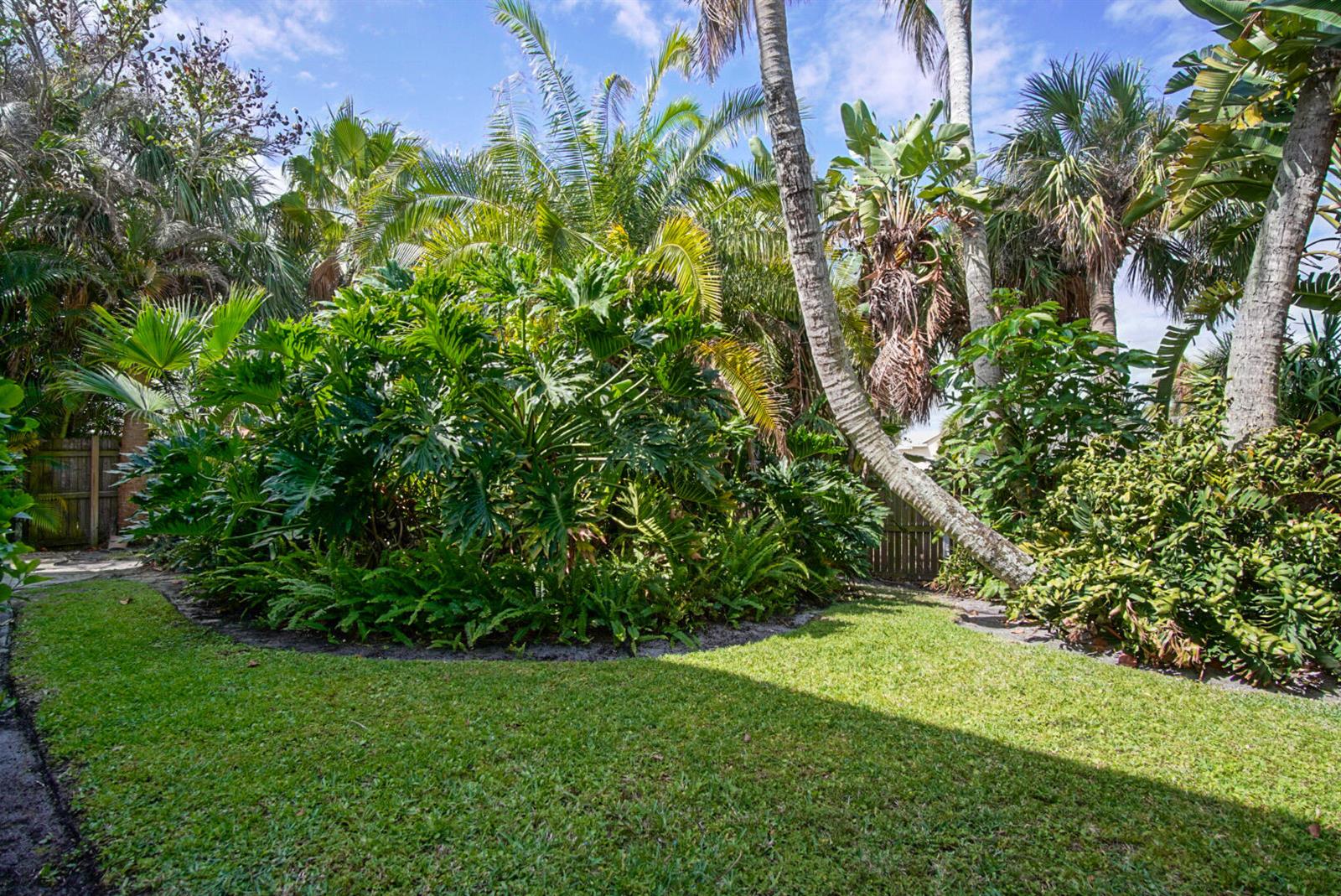   / 0 1590 sq. ft. $ 2026-06-14 0 foto