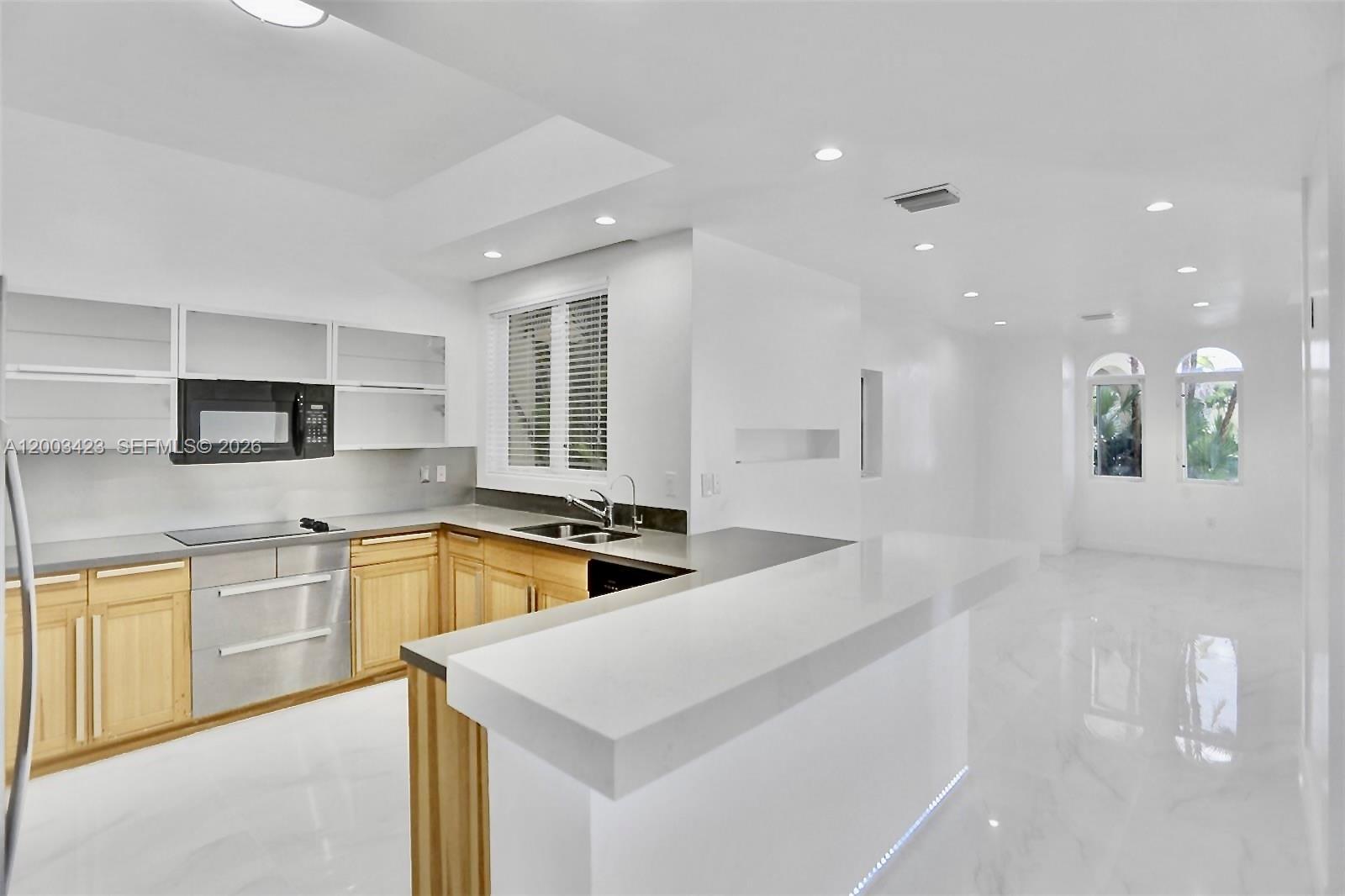 Photo of 21032 32nd Ave  (21032), Aventura, Florida, 33180 - 