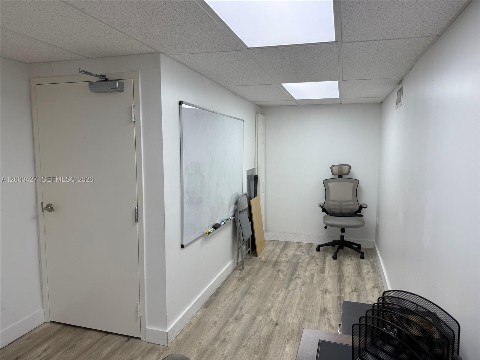 B18  /   sq. ft. $ 2026-04-17 0 Photo