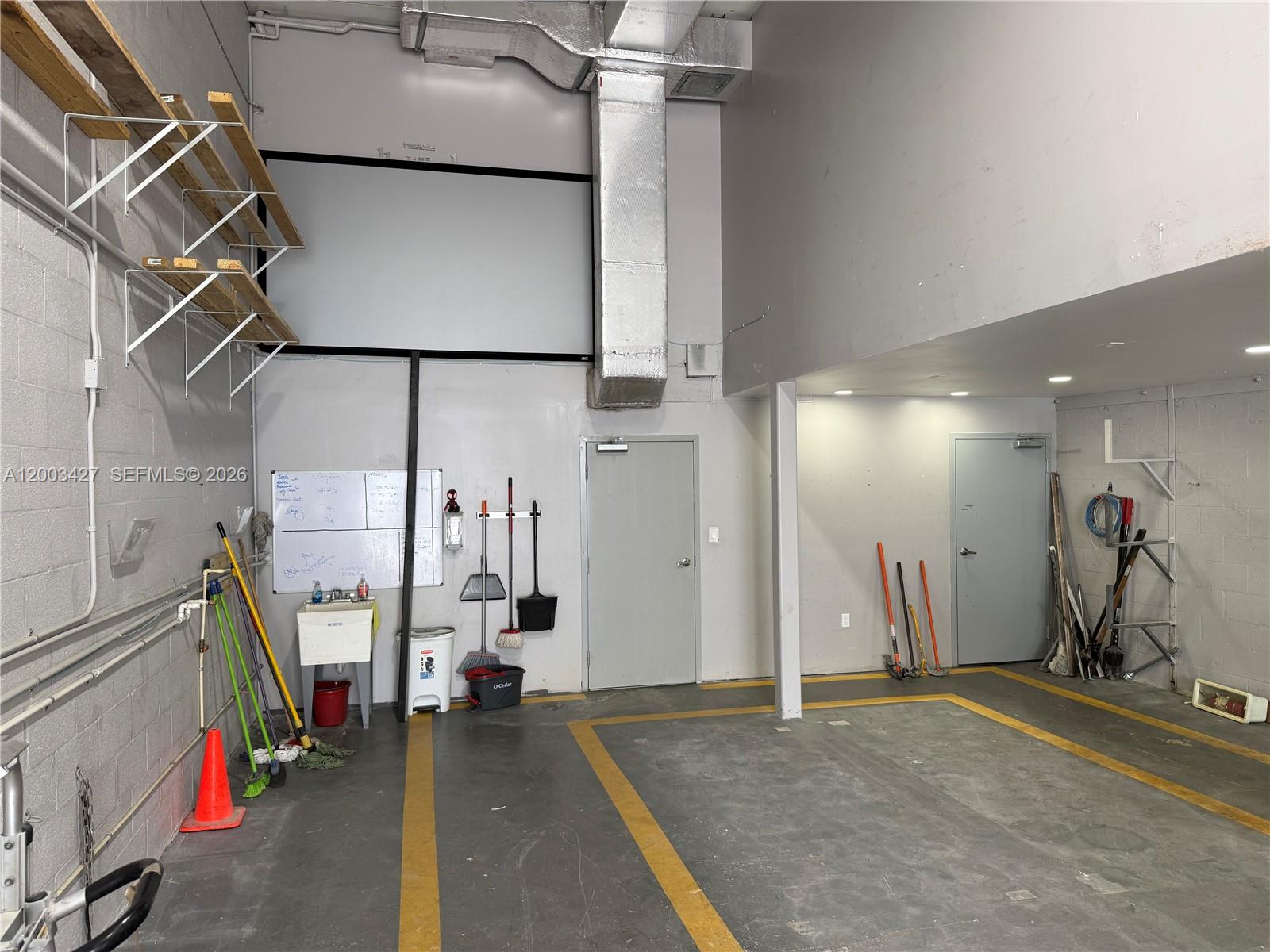 B18  /   sq. ft. $ 2026-04-17 0 Photo