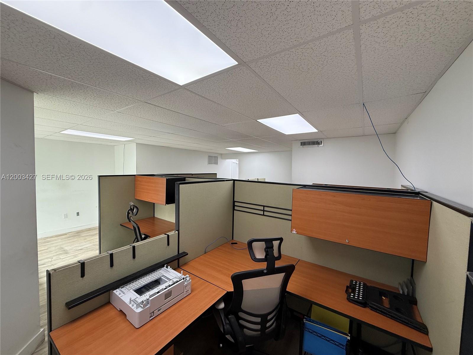 B18  /   sq. ft. $ 2026-04-17 0 Photo