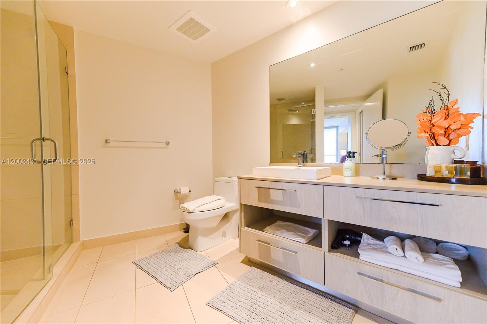 1710 1 / 1 850 sq. ft. $ 2026-04-17 0 Photo
