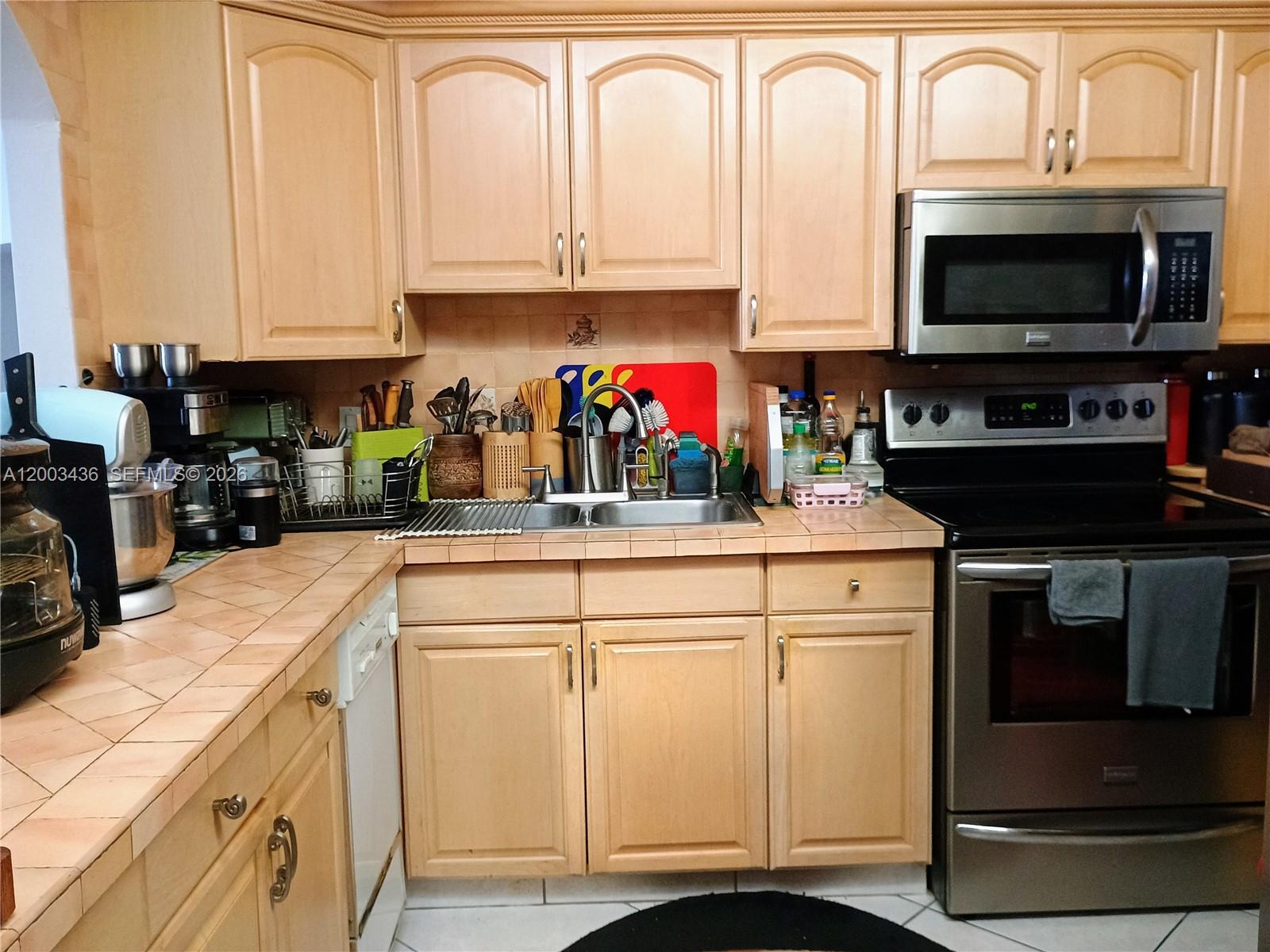 Photo of 437 Golden Isles Dr  #4J, Hallandale Beach, Florida, 33009 - 