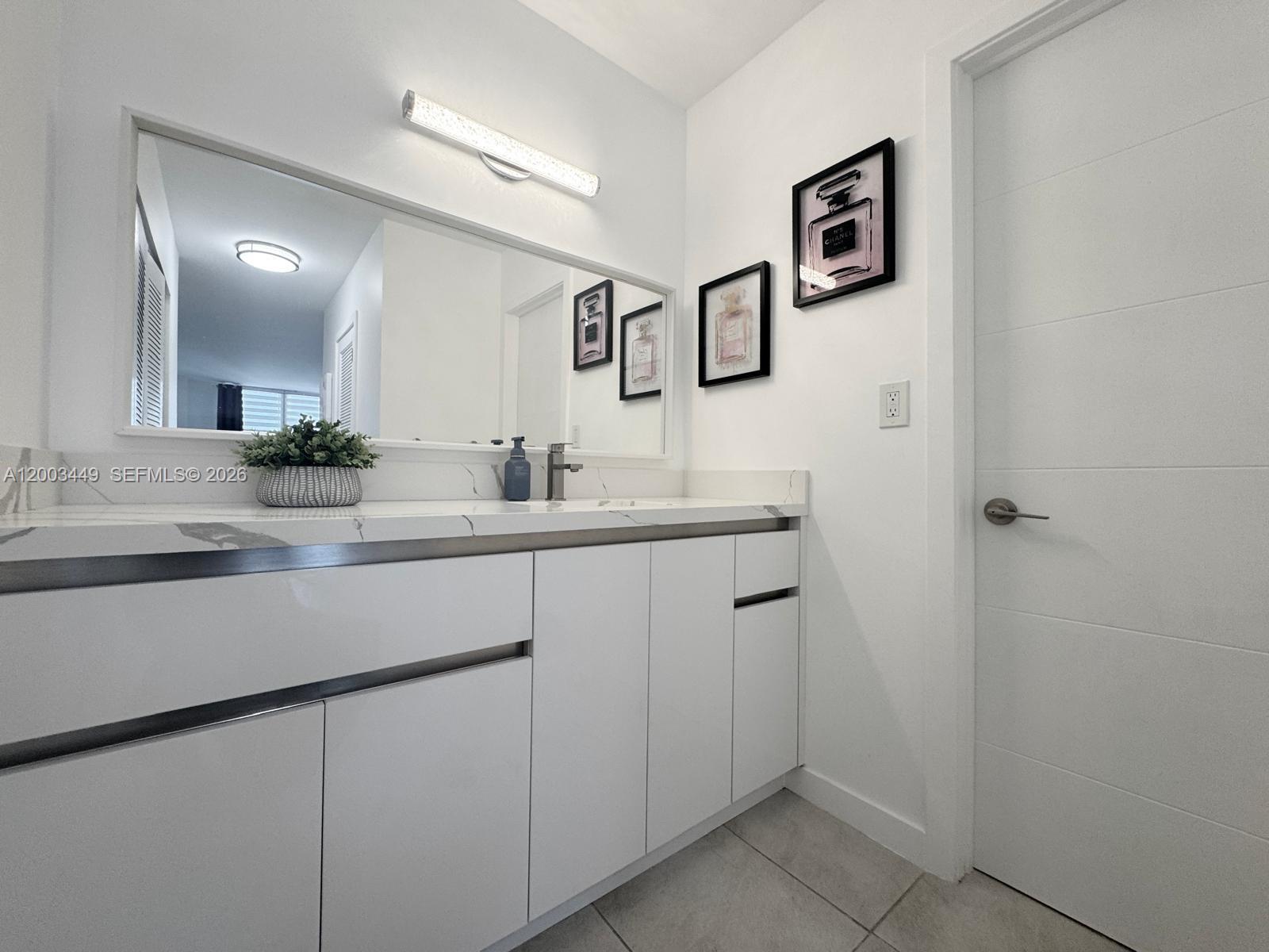 Photo of 3800 Ocean Dr  #1710, Hollywood, Florida, 33019 - 