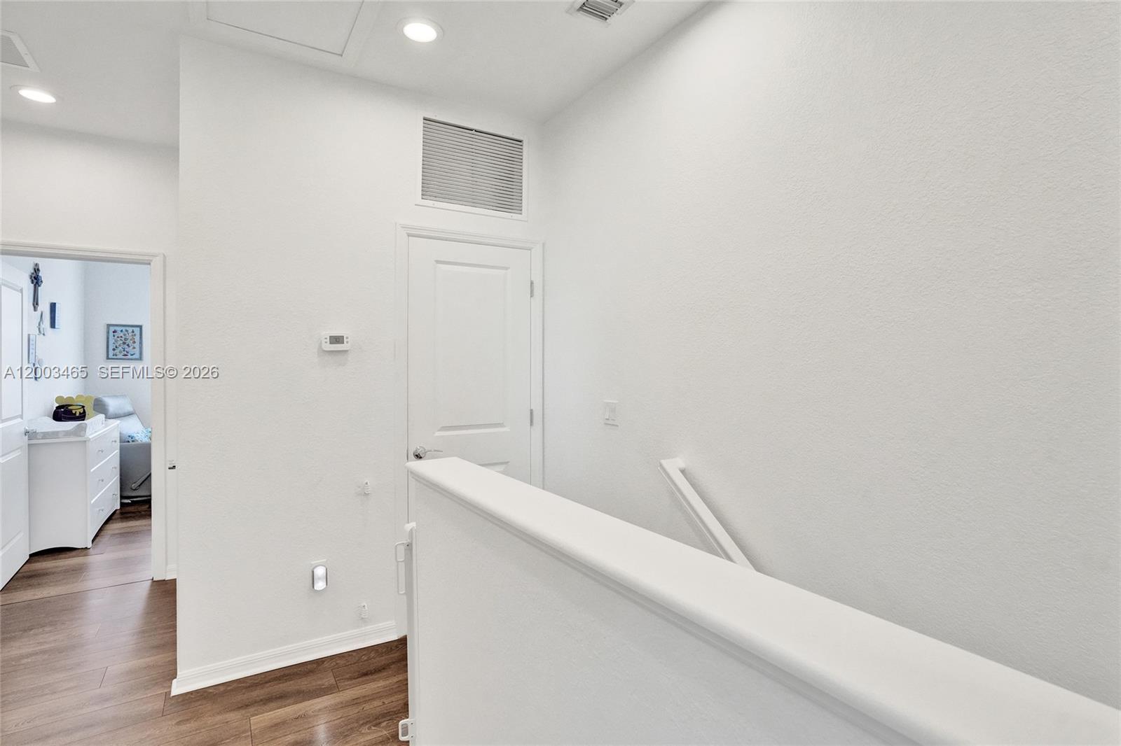 4002 3 / 3 1561 sq. ft. $ 2026-04-18 0 Photo