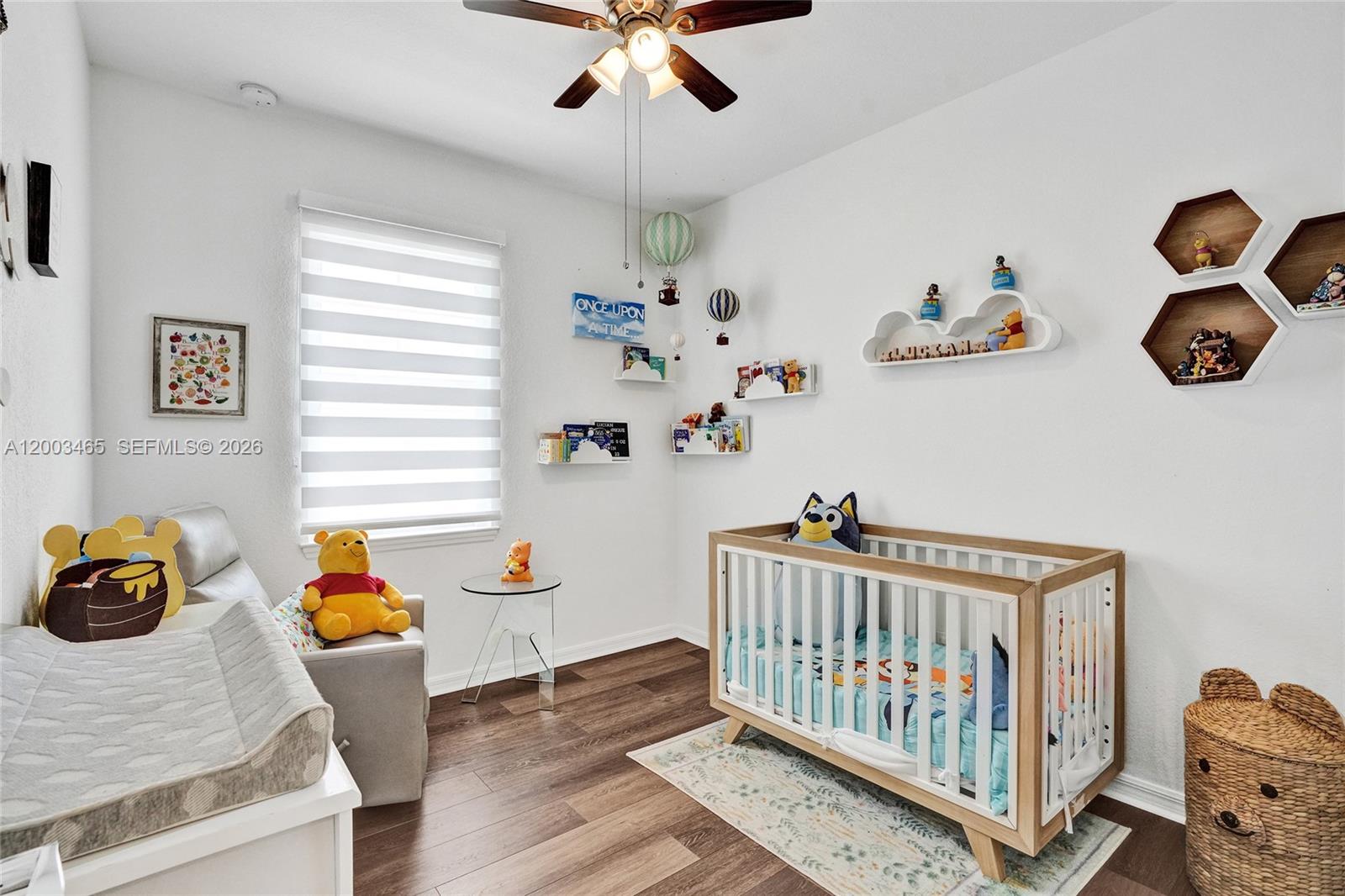 4002 3 / 3 1561 sq. ft. $ 2026-04-18 0 Photo