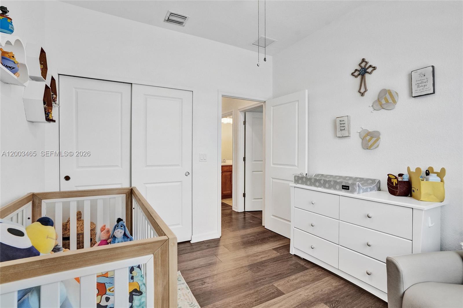 4002 3 / 3 1561 sq. ft. $ 2026-04-18 0 Photo