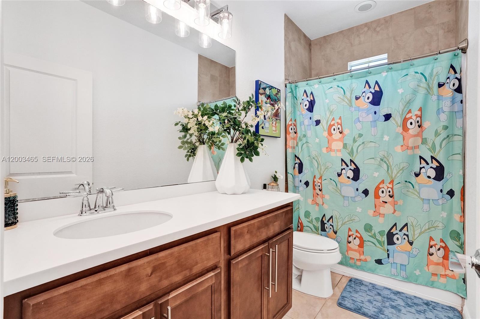 4002 3 / 3 1561 sq. ft. $ 2026-04-18 0 Photo