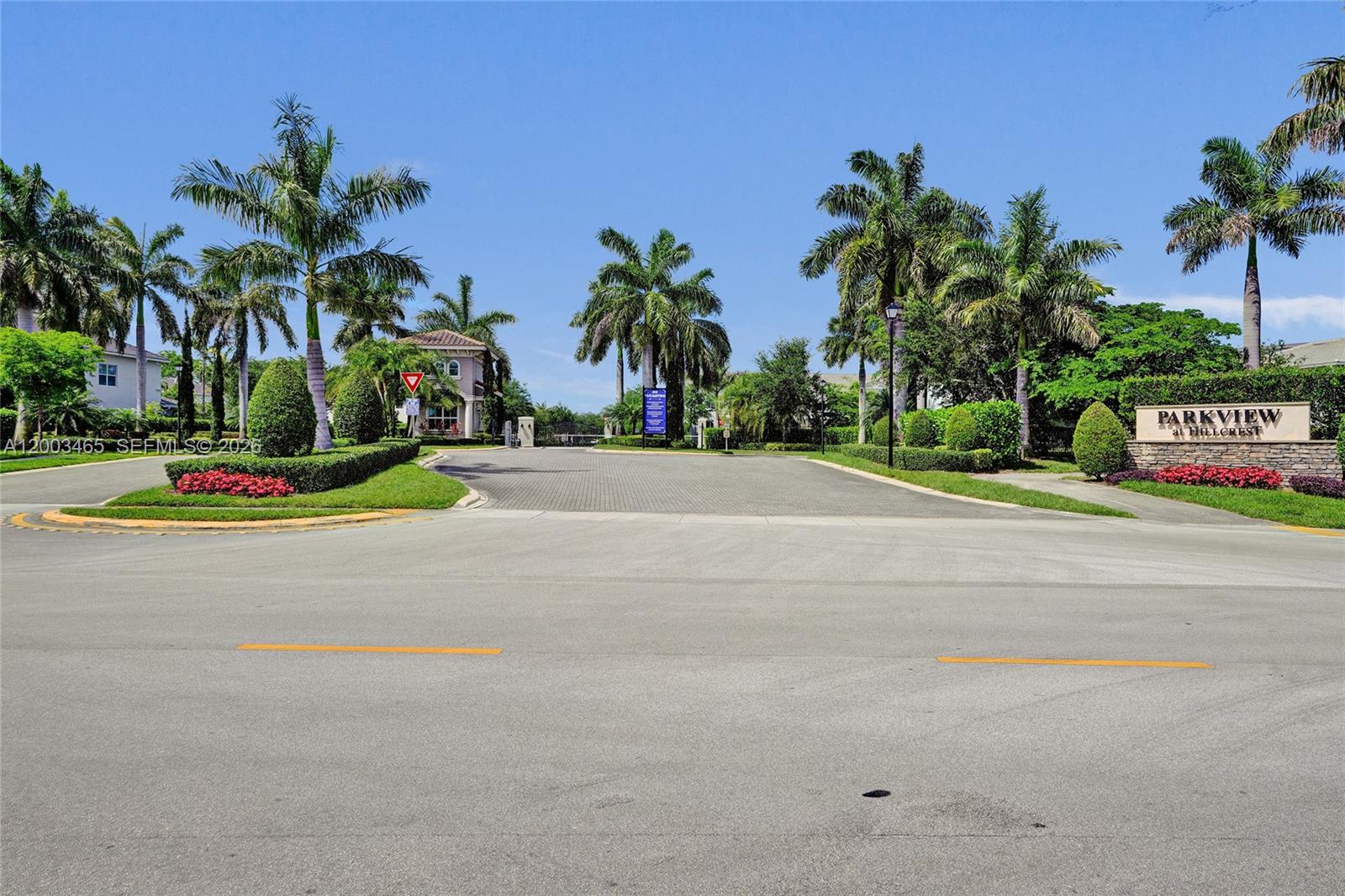 4002 3 / 3 1561 sq. ft. $ 2026-04-18 0 Photo