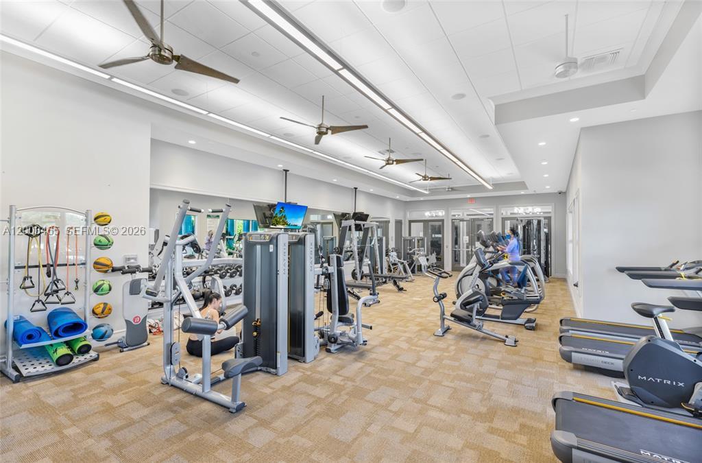 4002 3 / 3 1561 sq. ft. $ 2026-04-18 0 Photo