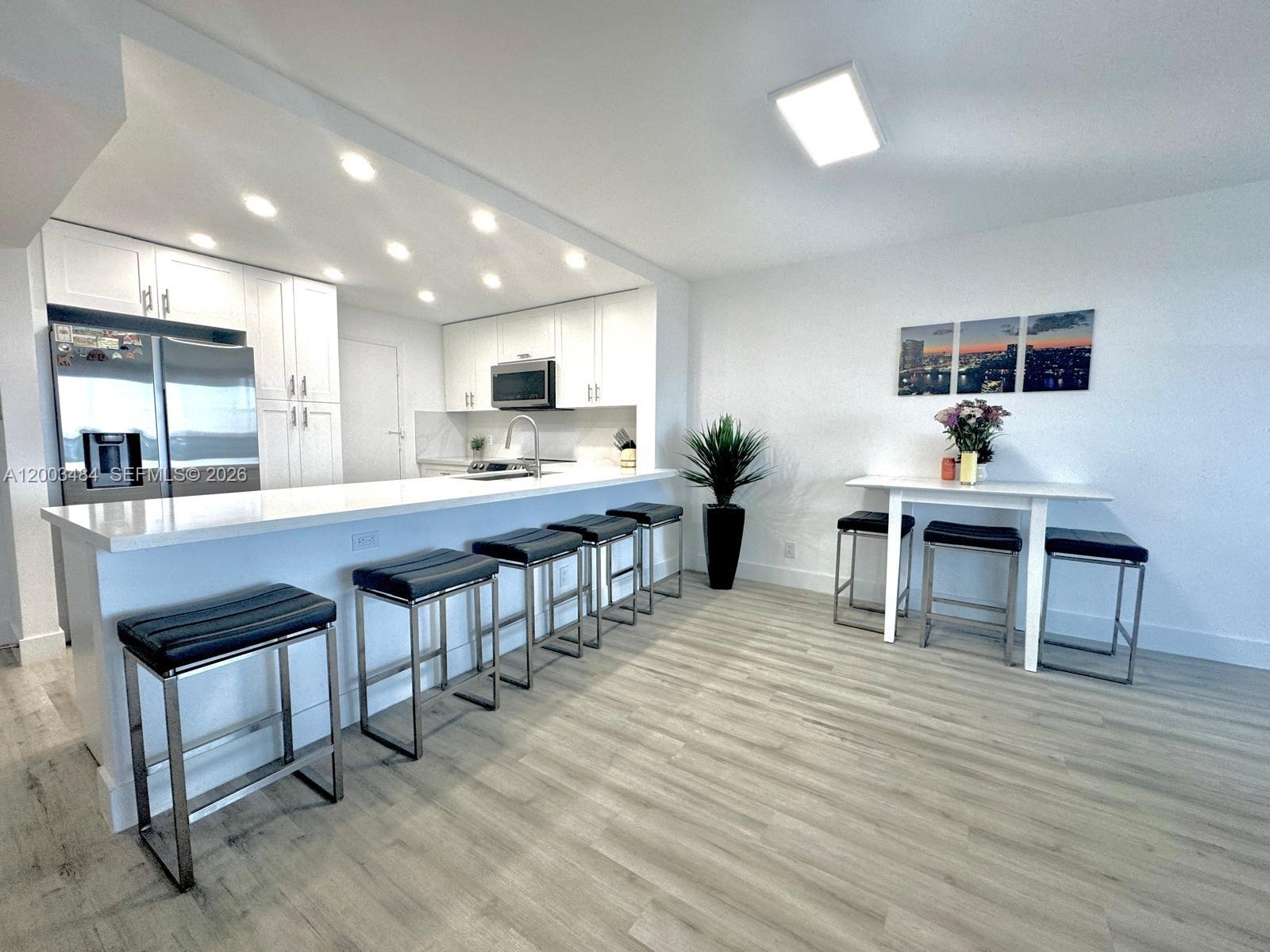 Photo of 3800 Ocean Dr  #1812, Hollywood, Florida, 33019 - 