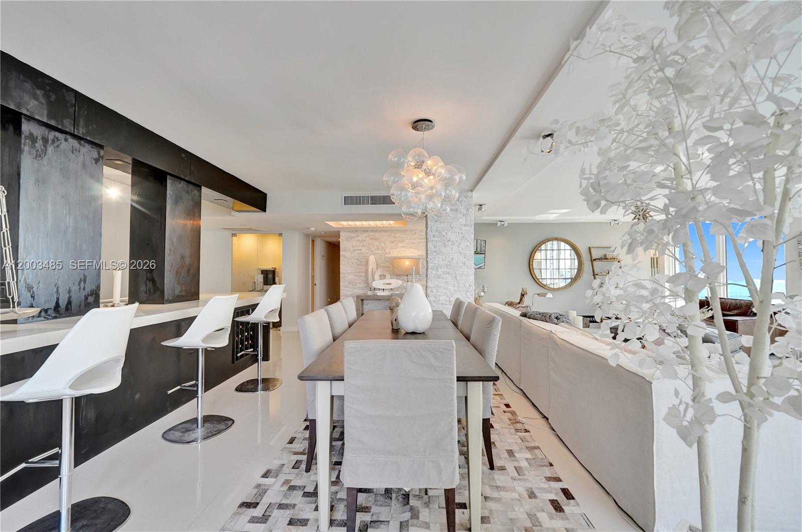 Photo of 2751 Ocean Dr  #908S, Hollywood, Florida, 33019 - 