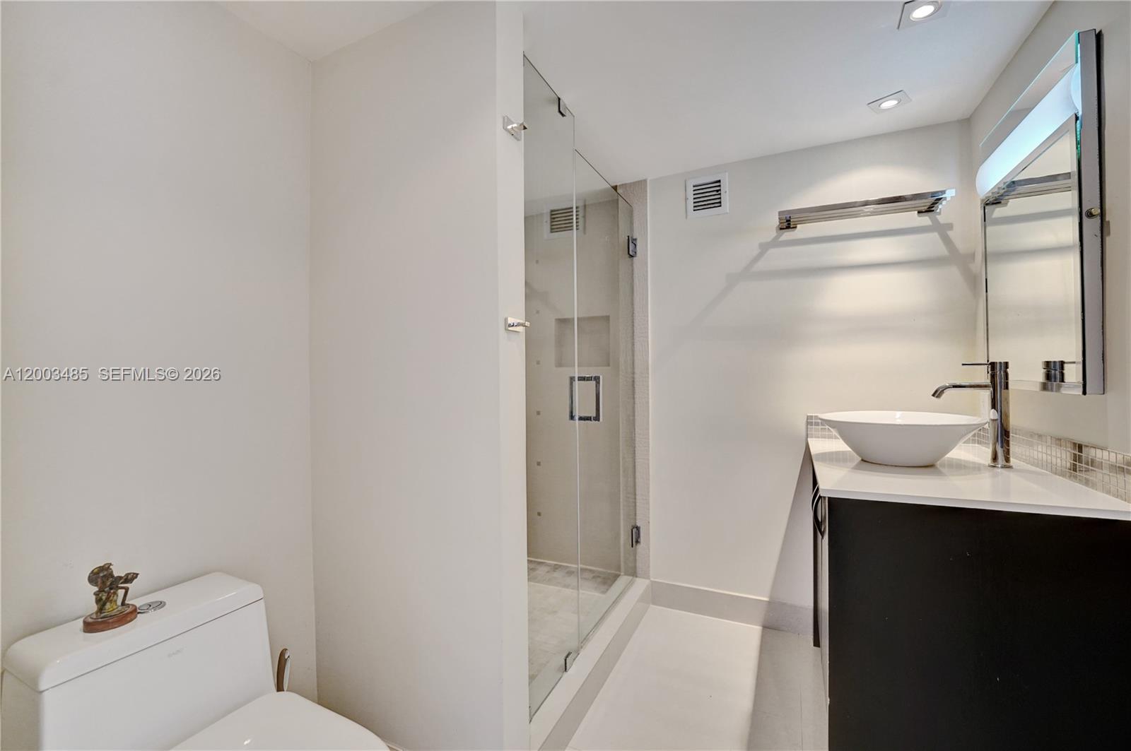 Photo of 2751 Ocean Dr  #908S, Hollywood, Florida, 33019 - 