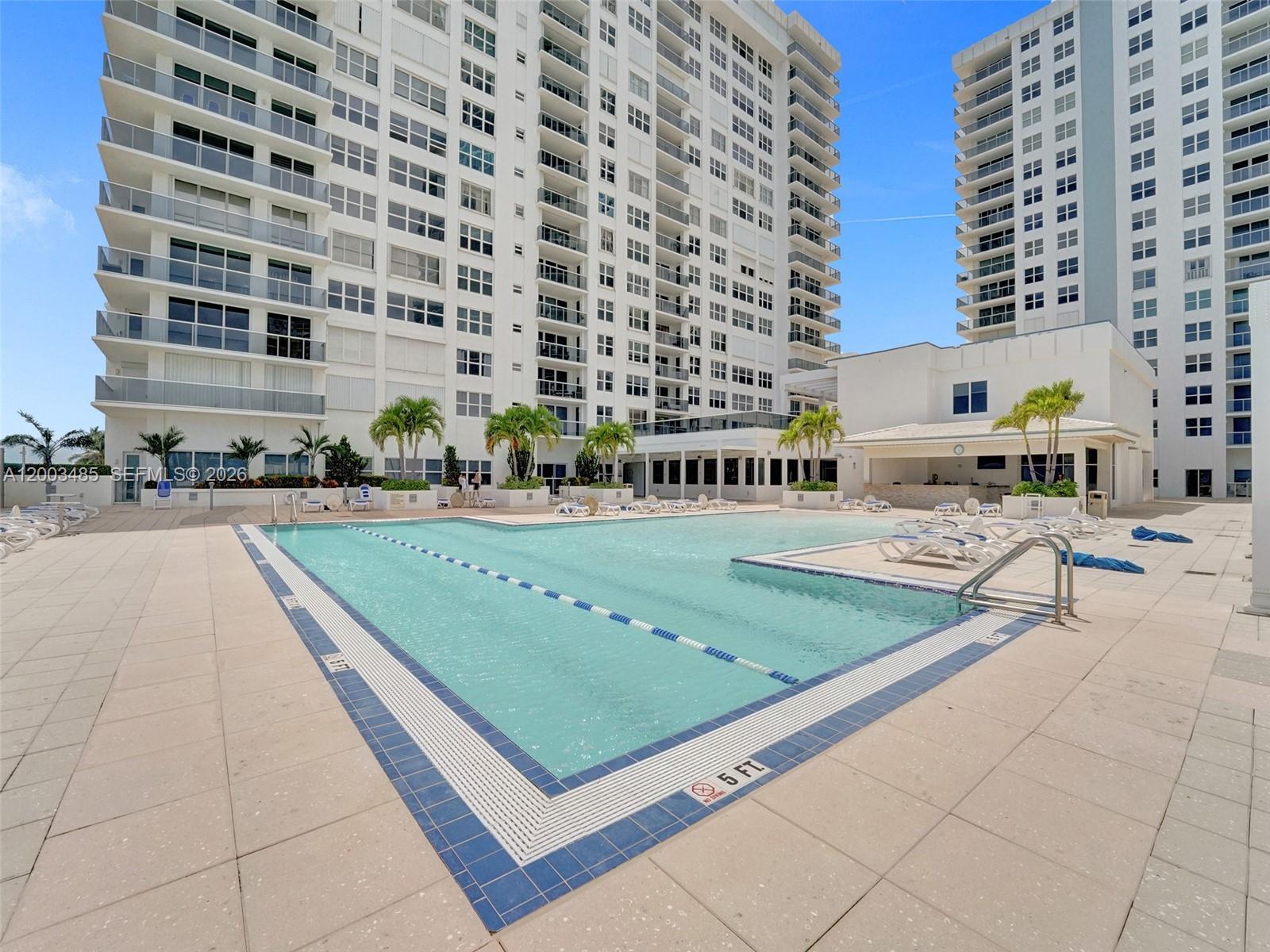 Photo of 2751 Ocean Dr  #908S, Hollywood, Florida, 33019 - 