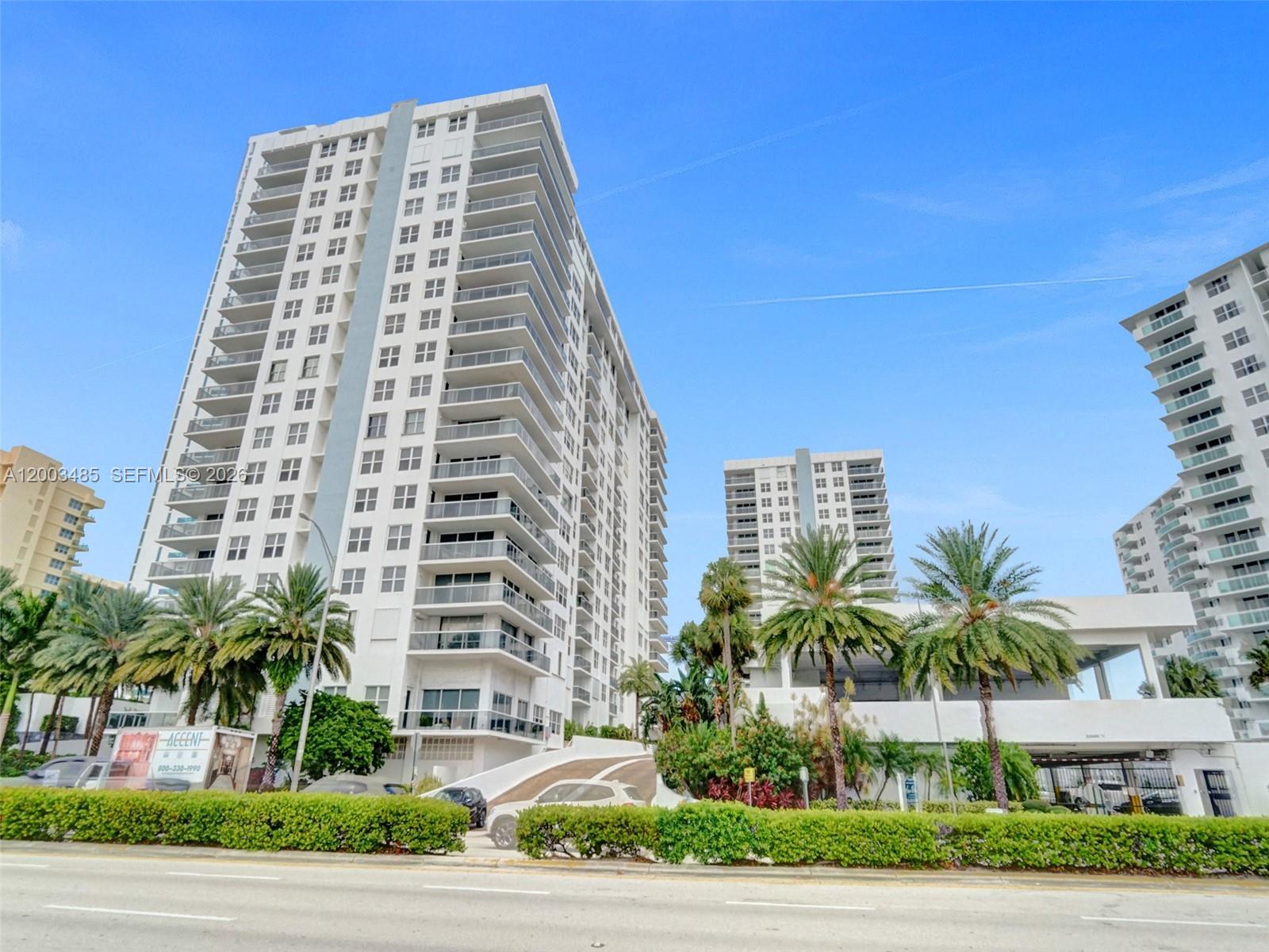 Photo of 2751 Ocean Dr  #908S, Hollywood, Florida, 33019 - 