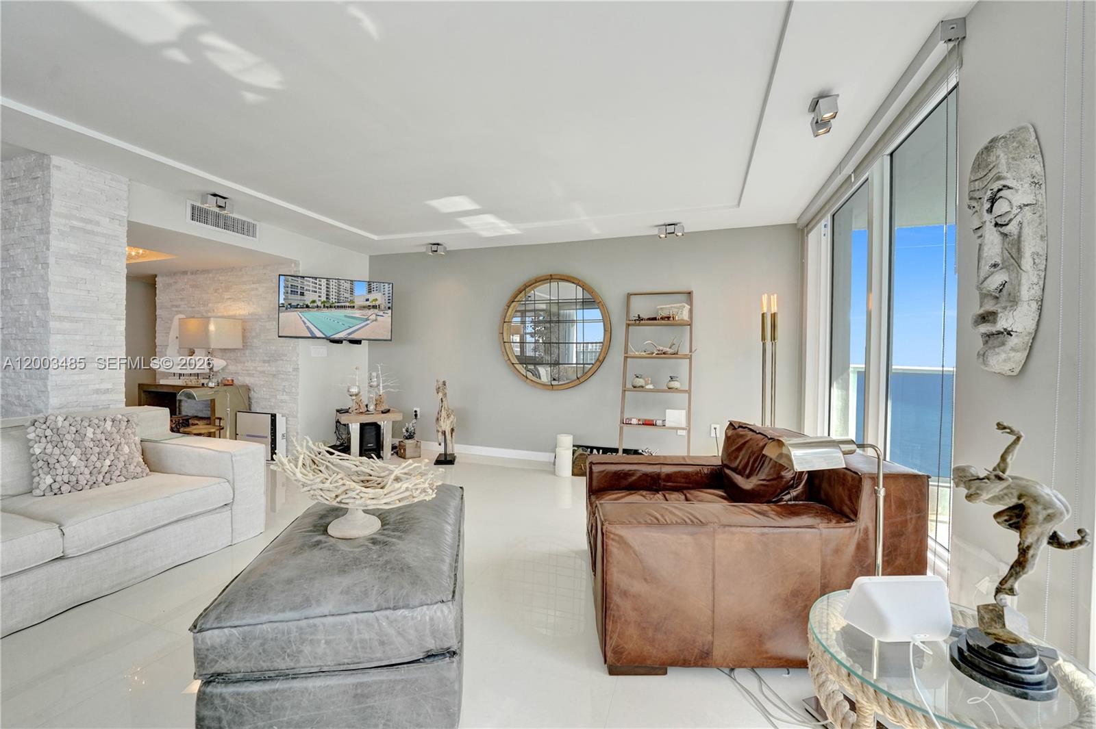 Photo of 2751 Ocean Dr  #908S, Hollywood, Florida, 33019 - 