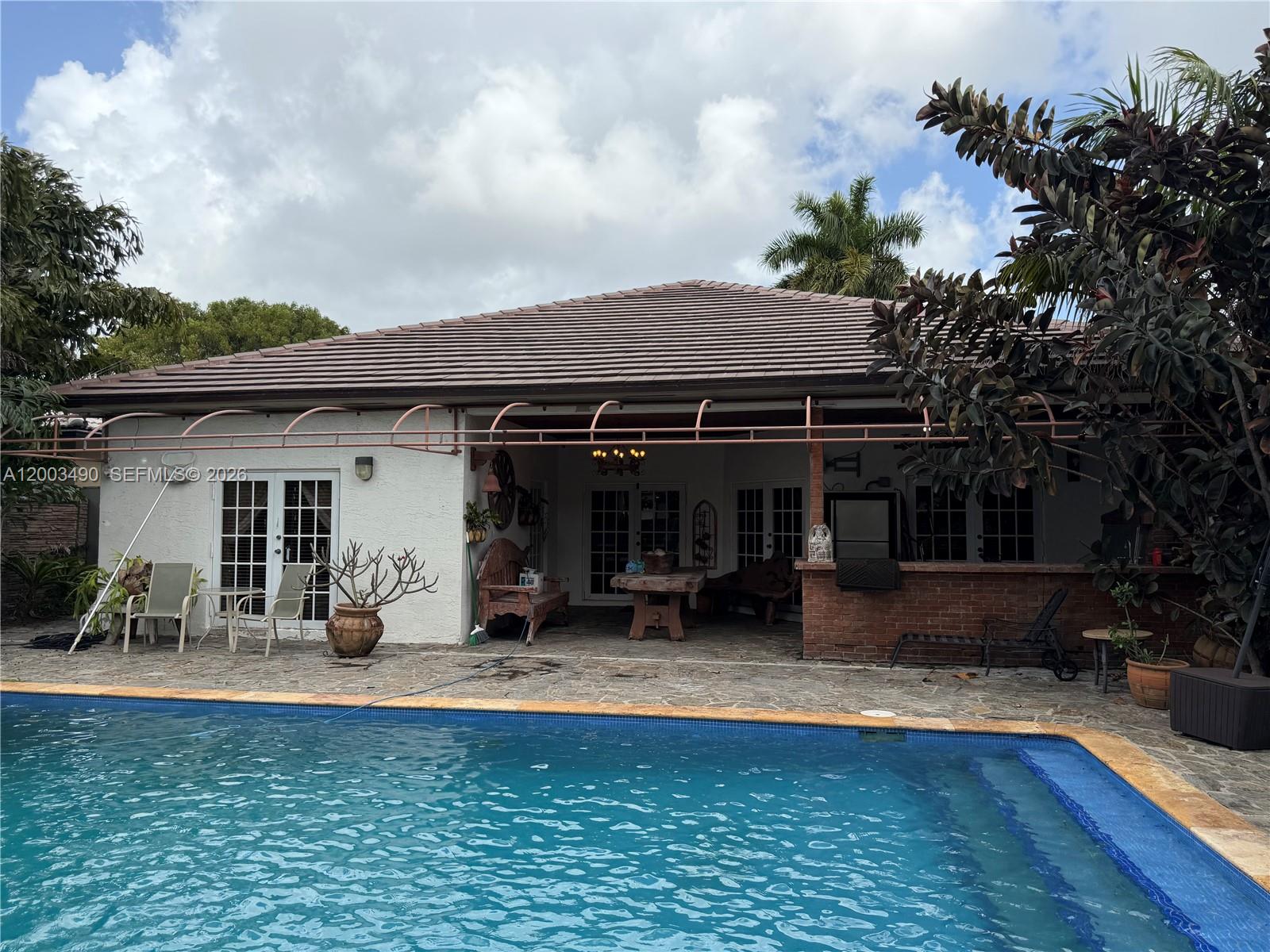 8746 3 / 2 1925 sq. ft. $ 2026-04-18 0 Photo