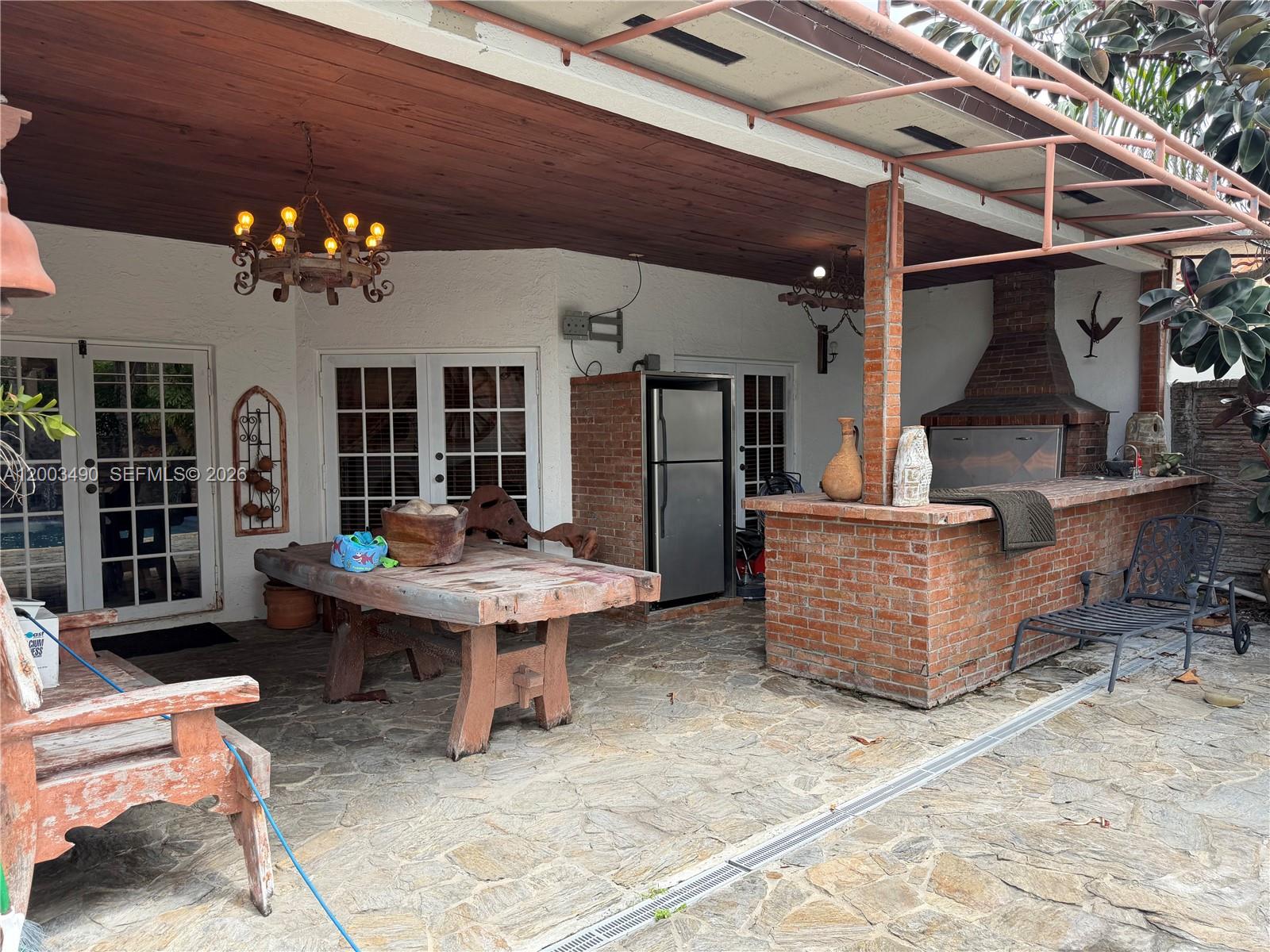 8746 3 / 2 1925 sq. ft. $ 2026-04-18 0 Photo