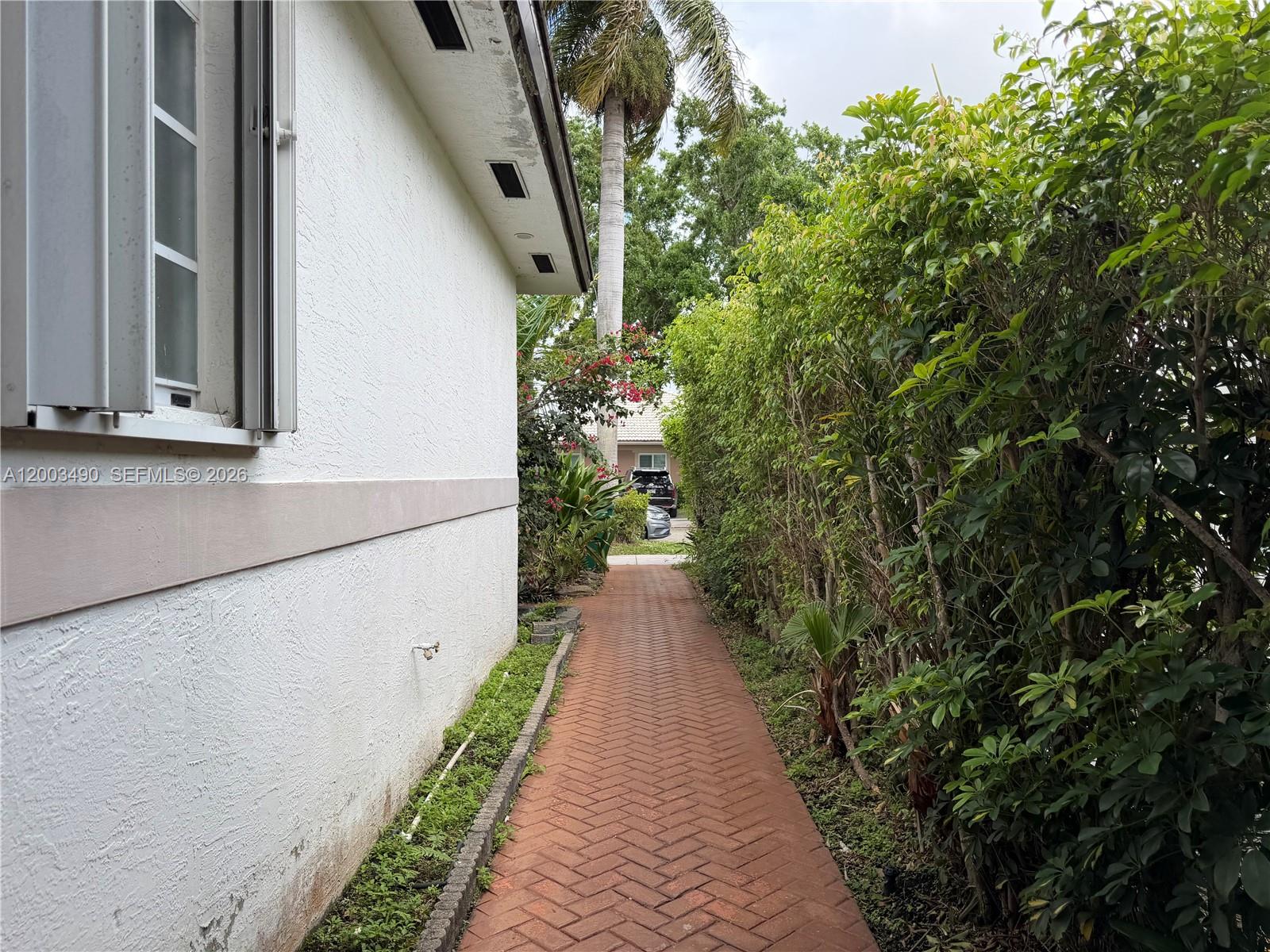 8746 3 / 2 1925 sq. ft. $ 2026-04-18 0 Photo