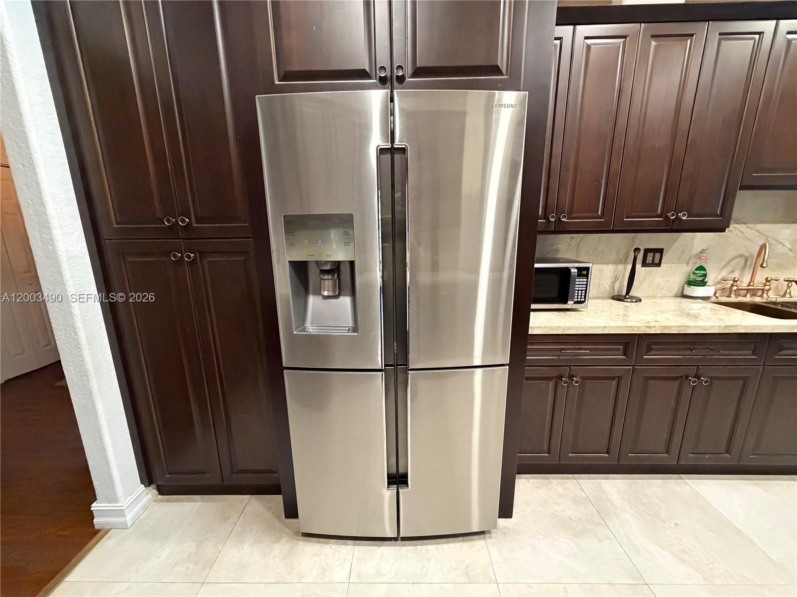 8746 3 / 2 1925 sq. ft. $ 2026-04-18 0 Photo