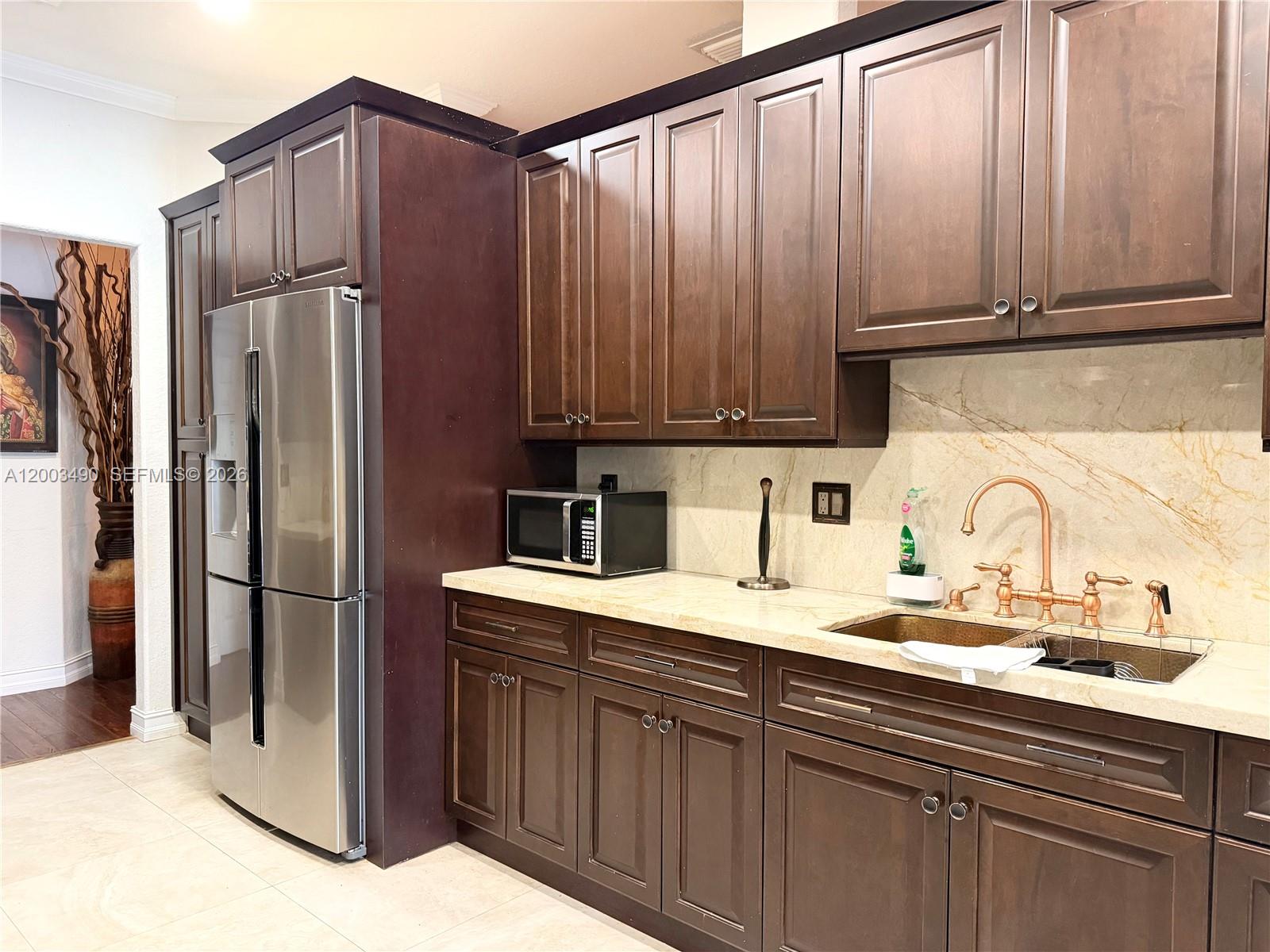 8746 3 / 2 1925 sq. ft. $ 2026-04-18 0 Photo