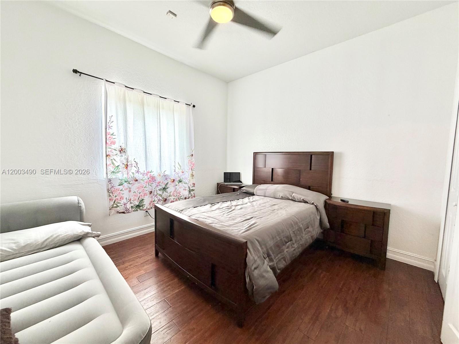 8746 3 / 2 1925 sq. ft. $ 2026-04-18 0 Photo