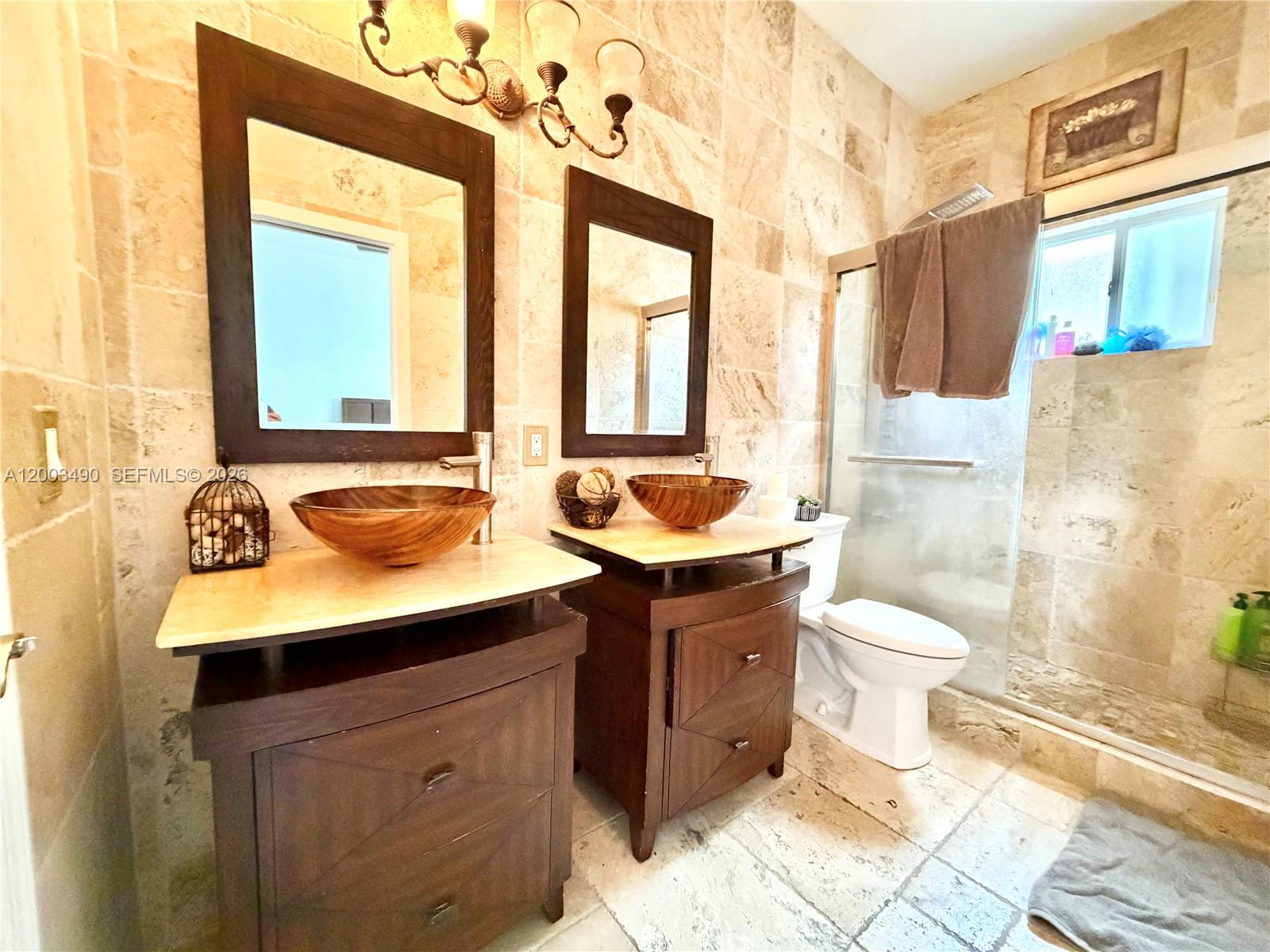 8746 3 / 2 1925 sq. ft. $ 2026-04-18 0 Photo