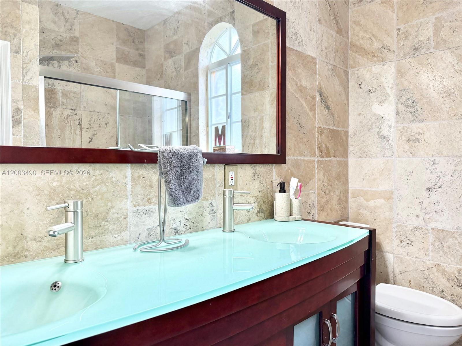 8746 3 / 2 1925 sq. ft. $ 2026-04-18 0 Photo