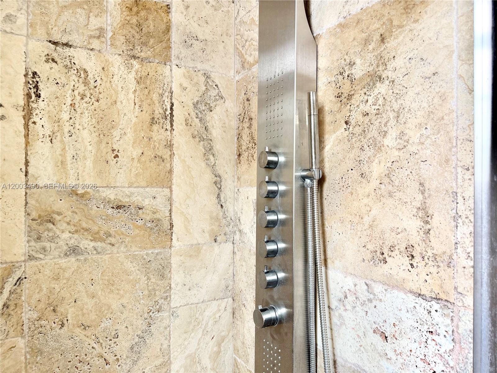 8746 3 / 2 1925 sq. ft. $ 2026-04-18 0 Photo