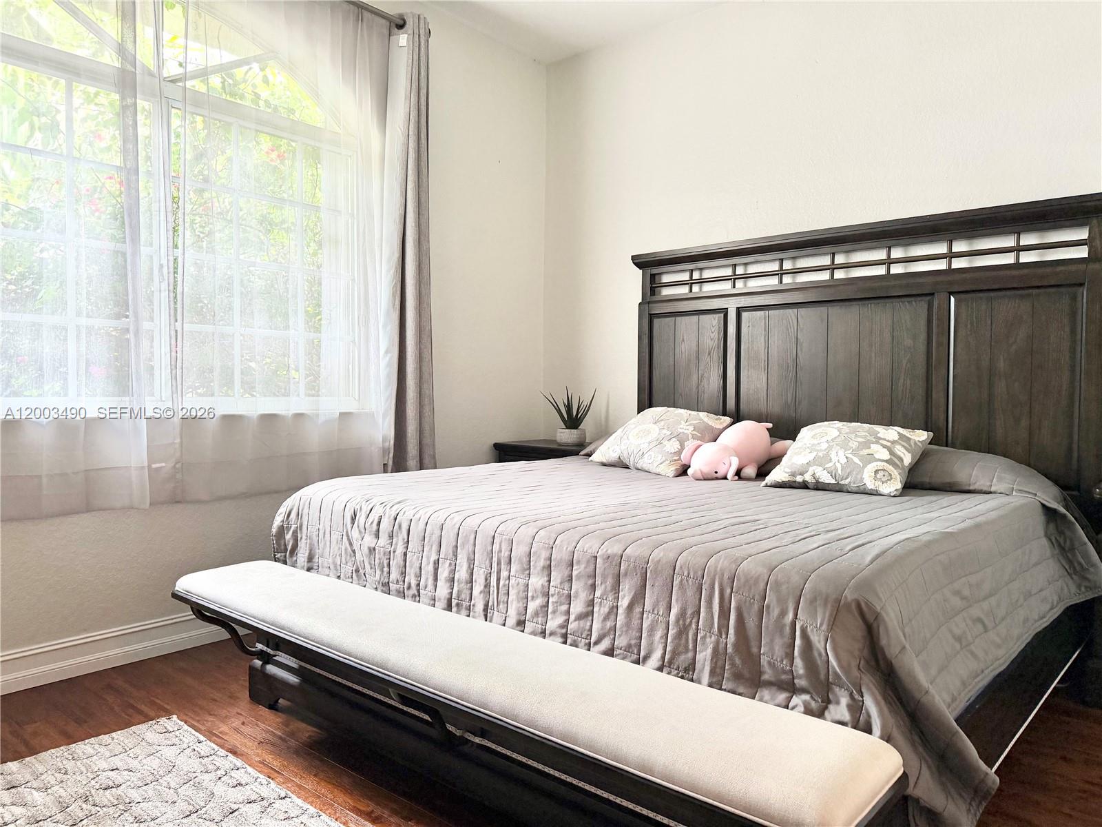 8746 3 / 2 1925 sq. ft. $ 2026-04-18 0 Photo