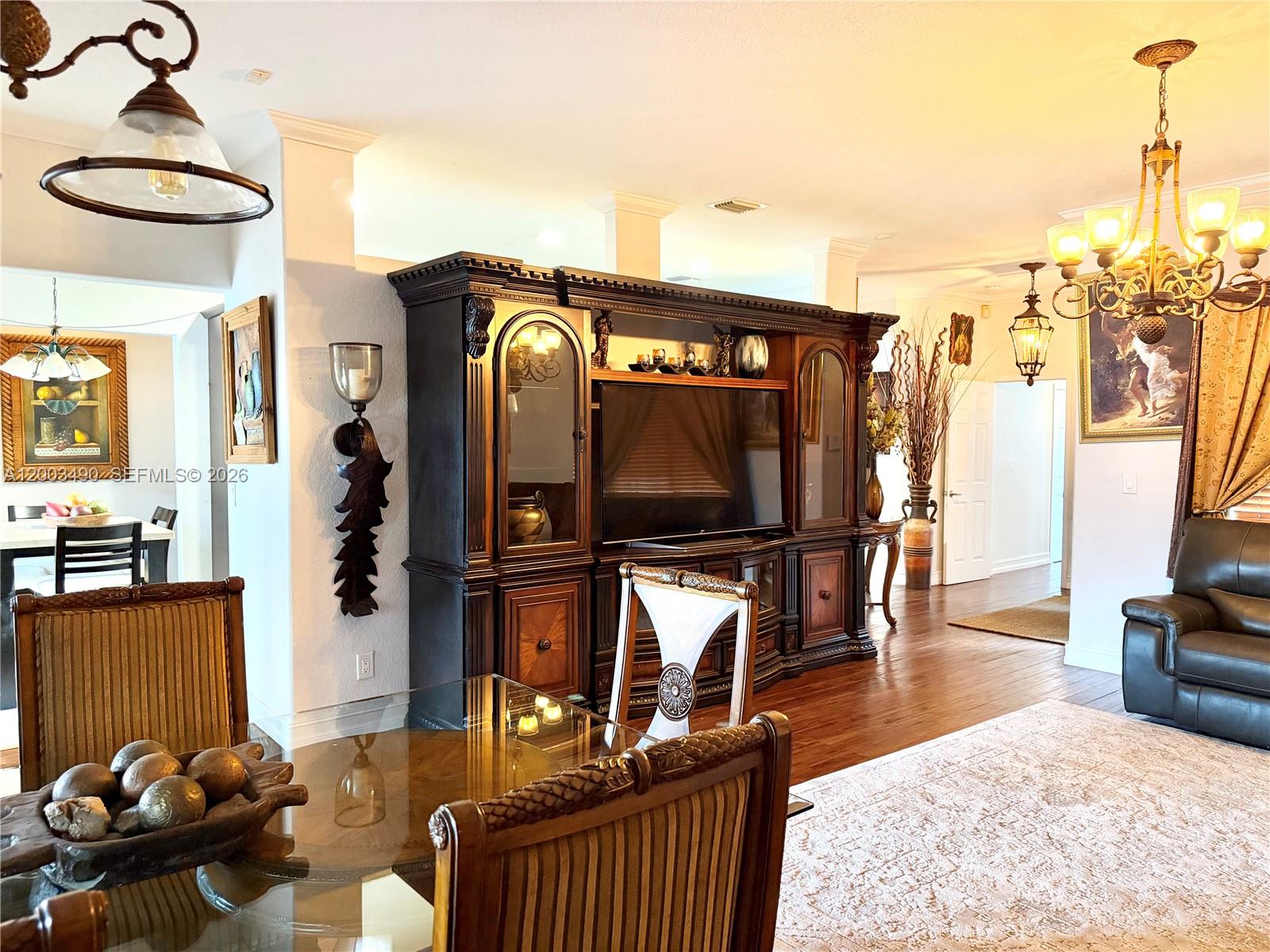 8746 3 / 2 1925 sq. ft. $ 2026-04-18 0 Photo