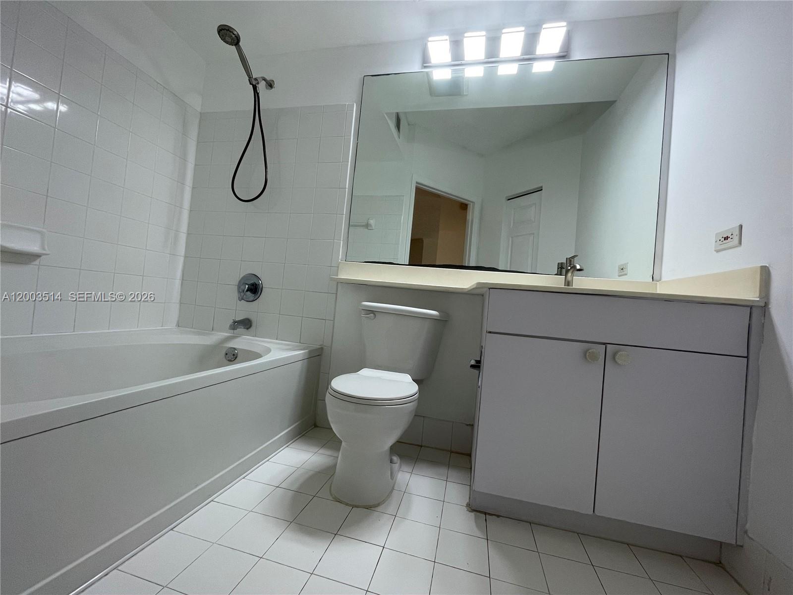 Photo of 17100 Bay Rd  #1913, Sunny Isles Beach, Florida, 33160 - Similar Guest bathroom Esperanza Model