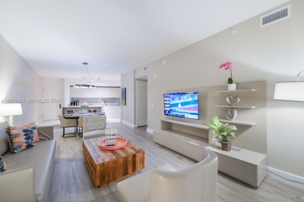 2207 1 / 1 852 sq. ft. $ 2026-04-18 0 Photo